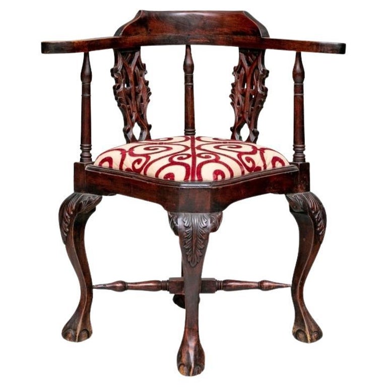 Style Antique Carved Corner Chair For Sale at 1stDibs