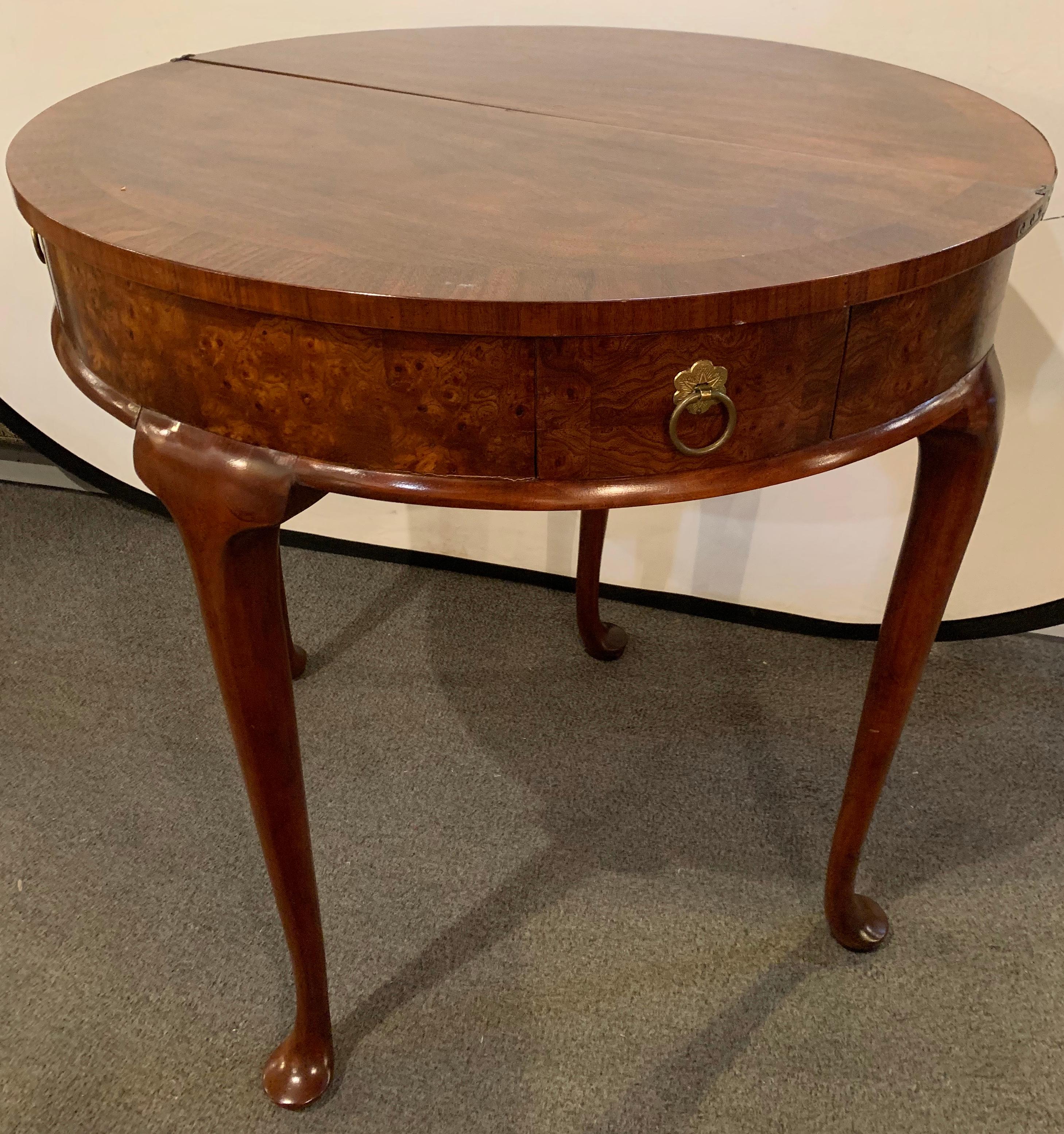 Georgian Style Baker Mahogany Demilune Flip Top End / Card Table In Good Condition In Plainview, NY