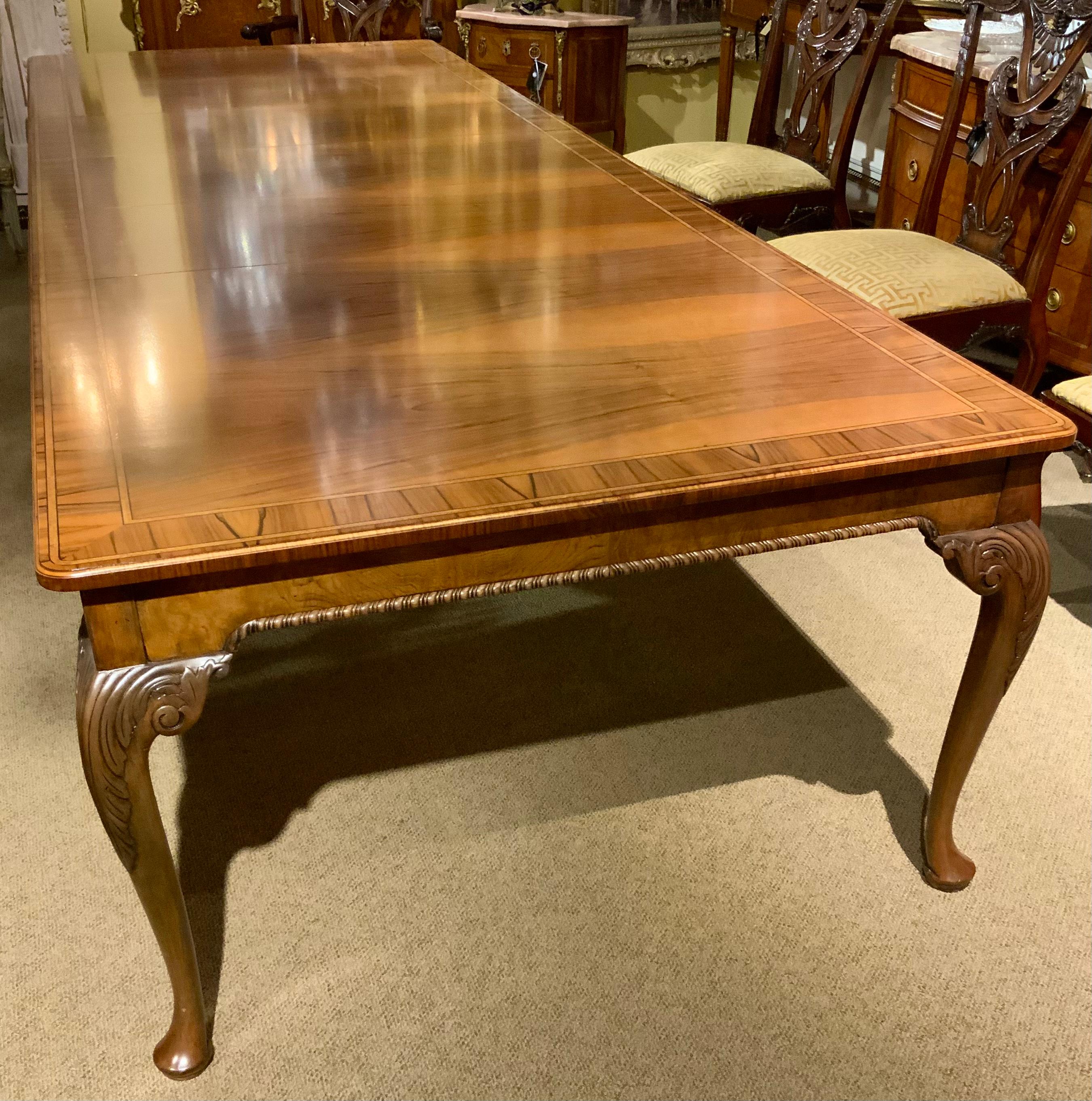 Georgian-Style Banded Walnut Dining Table For Sale 7