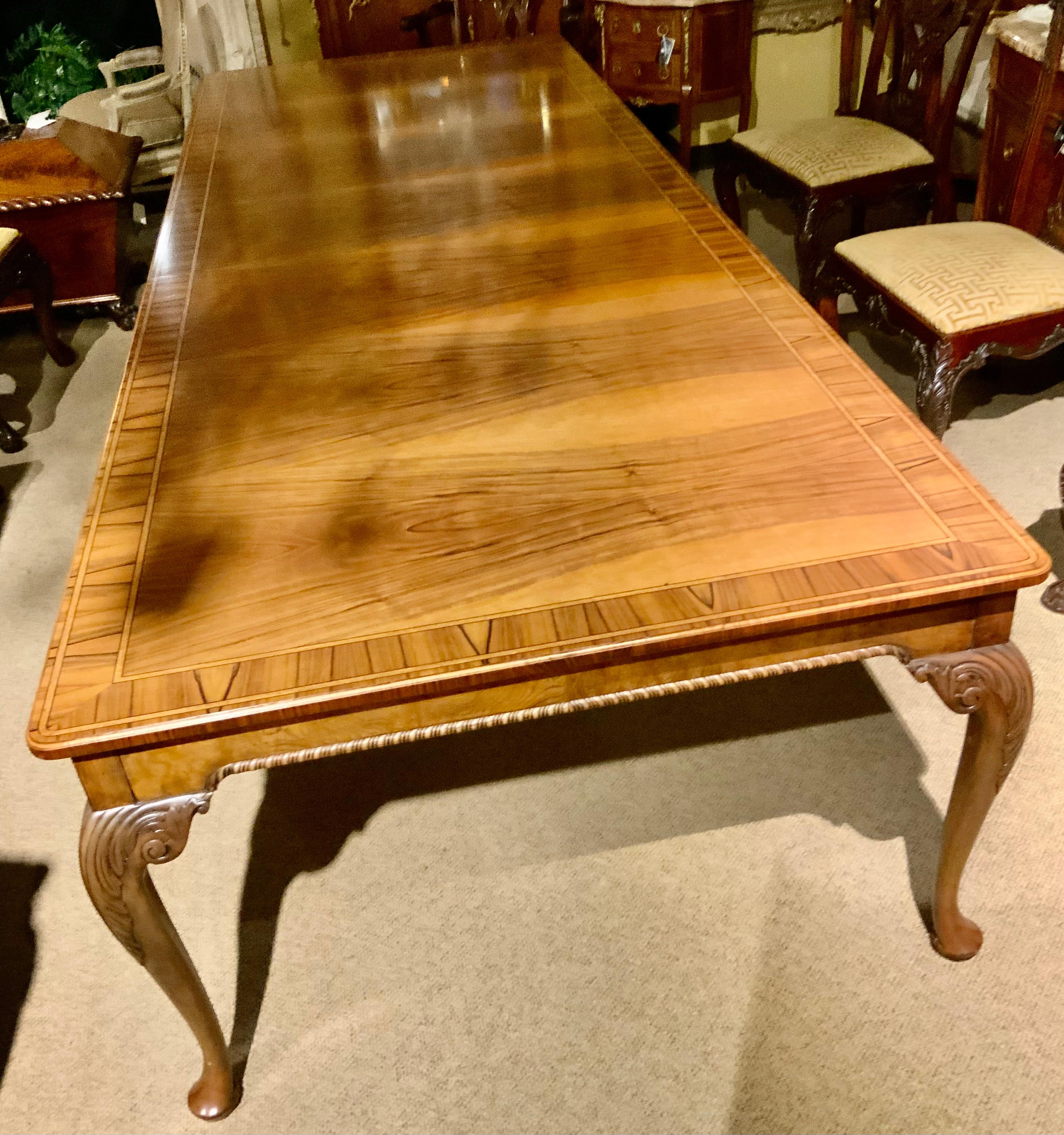 20th Century Georgian-Style Banded Walnut Dining Table For Sale