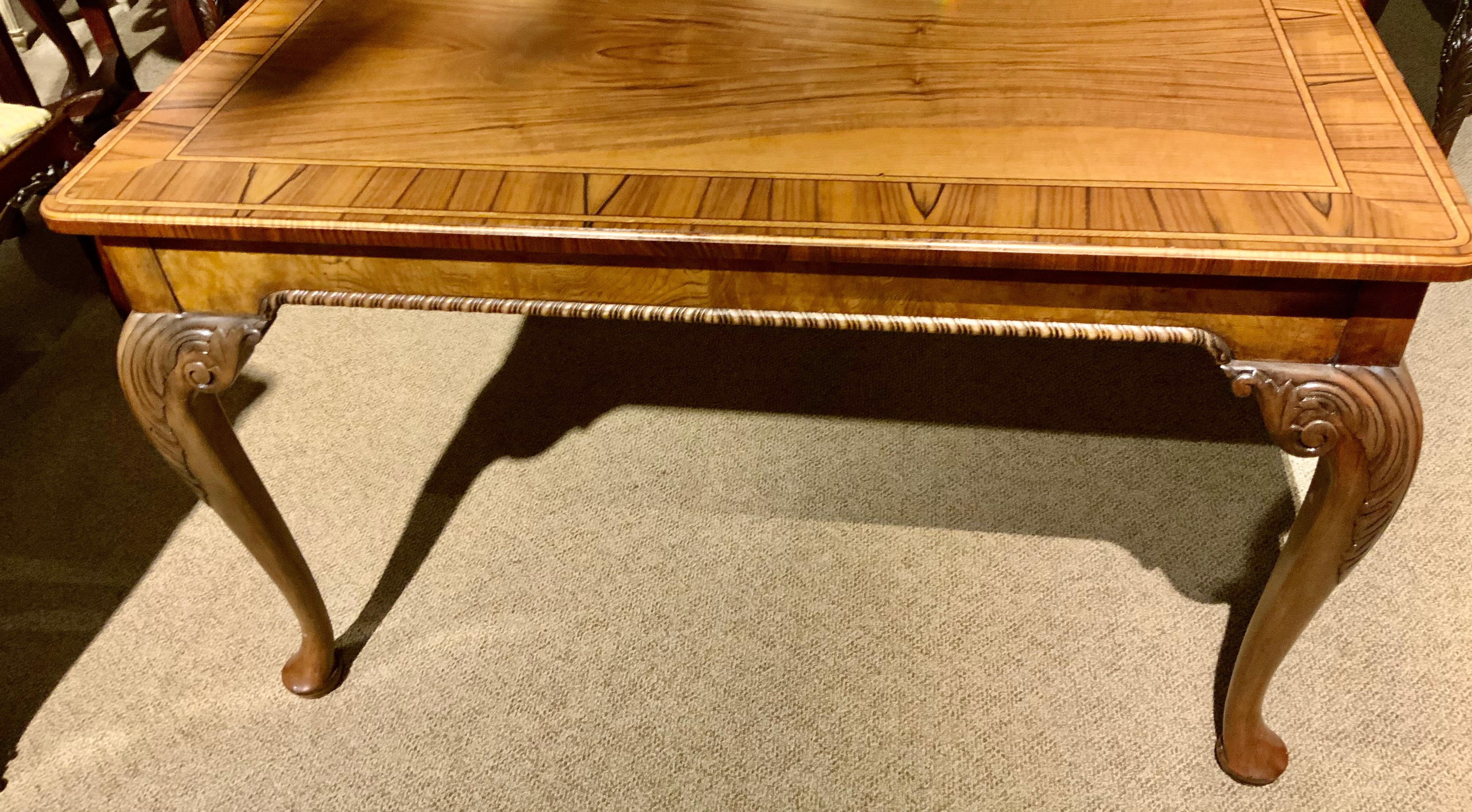 Georgian-Style Banded Walnut Dining Table For Sale 4