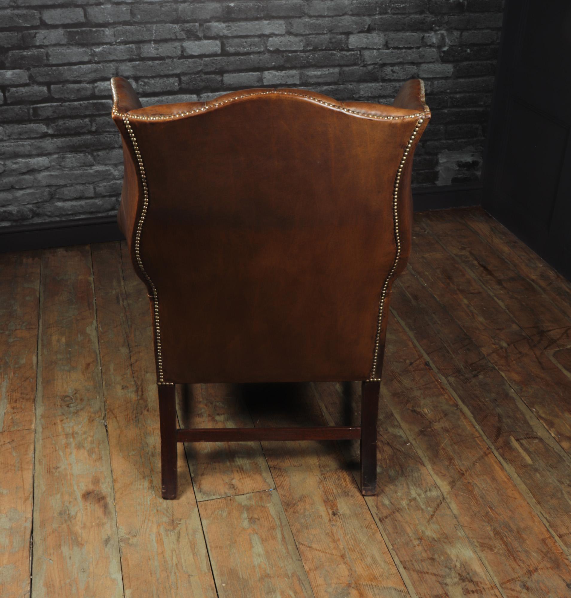 Georgian Style Brown Buttoned Leather Wing Chair 5