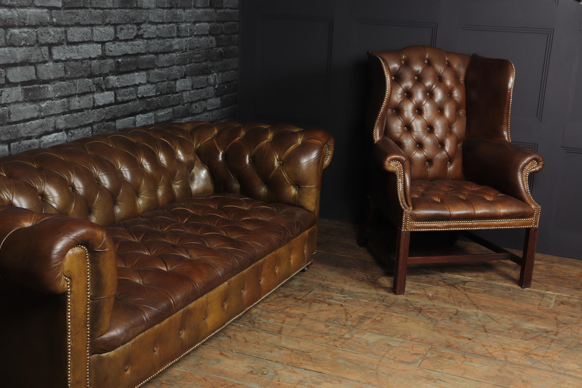 Georgian Style Brown Buttoned Leather Wing Chair 9
