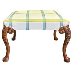 Tabouret / Ottoman en acajou sculpté de style géorgien Att. Theodore Alexander