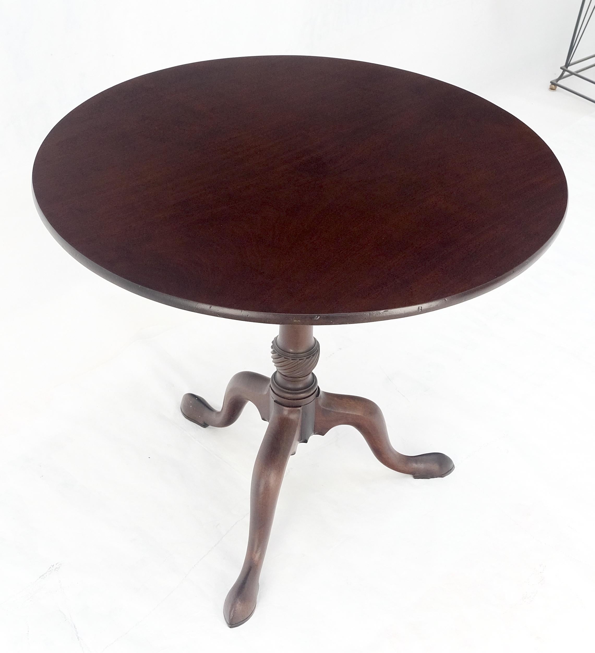 Georgian Style Carved Mahogany Tripod Base Tilt Top Carved Lamp Breakfast Table For Sale 8