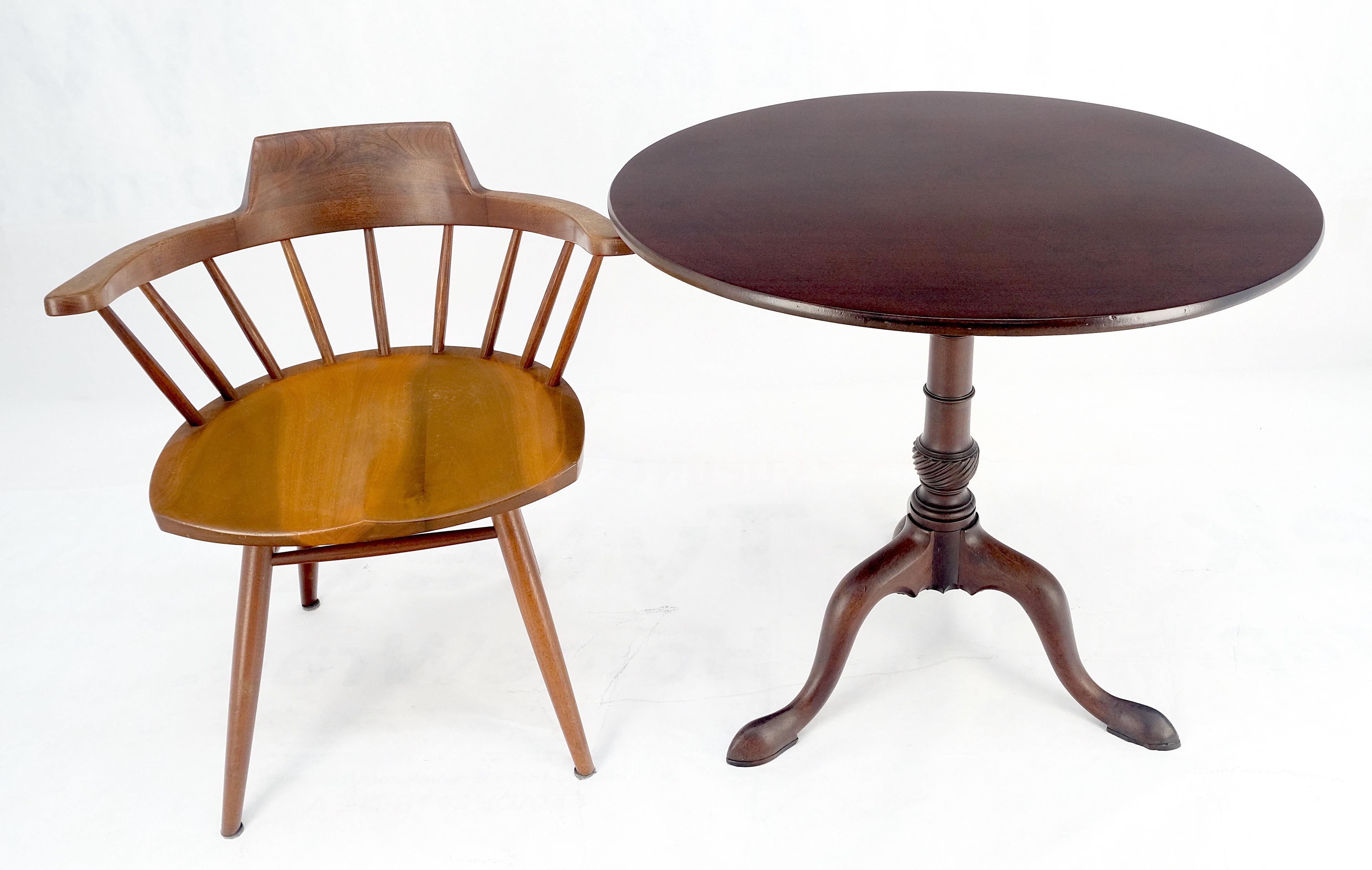 Georgian Style Carved Mahogany Tripod Base Tilt Top Carved Lamp Breakfast Table For Sale 2