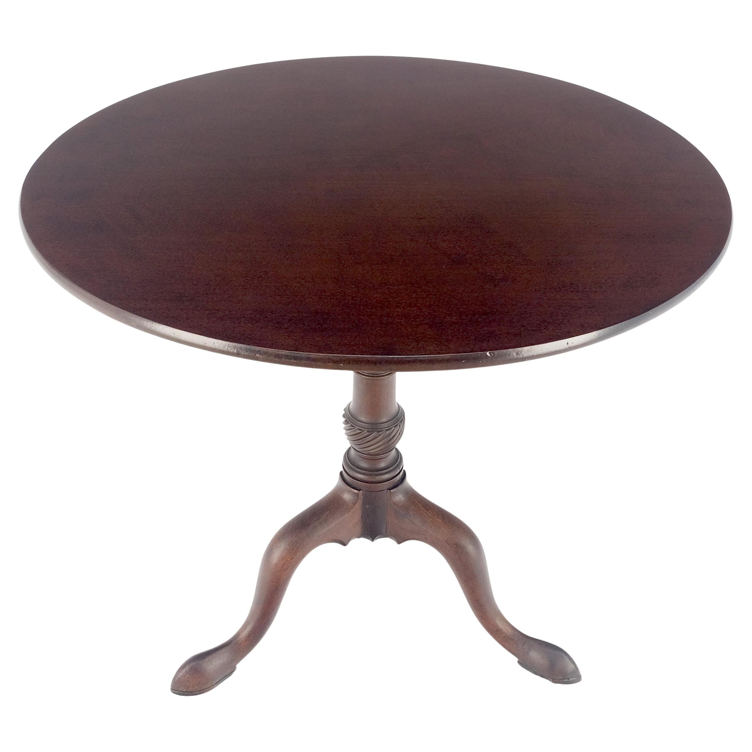 Georgian Style geschnitzt Mahagoni Tripod Base Tilt Top geschnitzt Lampe Frühstückstisch