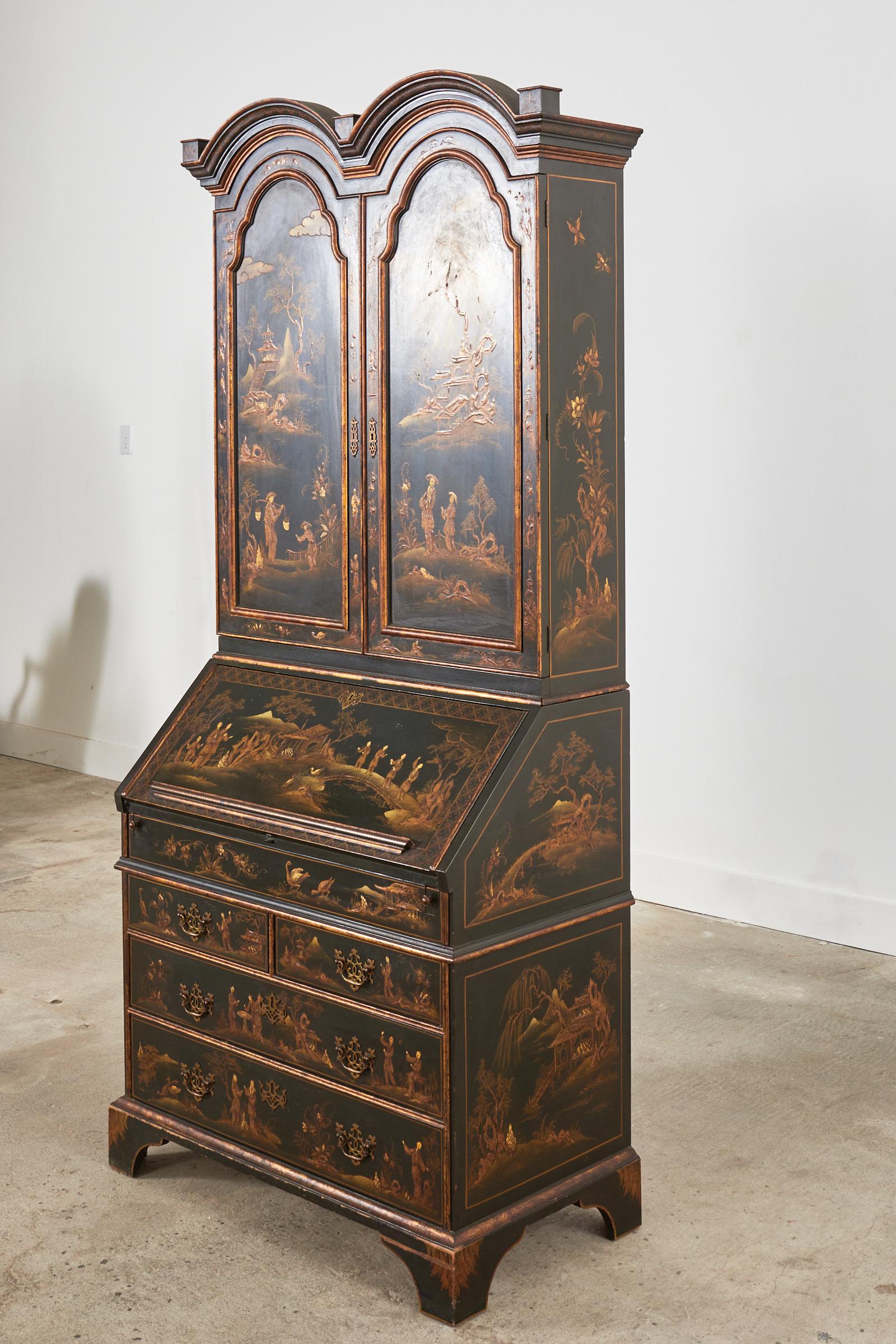 Georgian Style Chinoiserie Decorated Secretary Bookcase by Baker In Good Condition In Rio Vista, CA