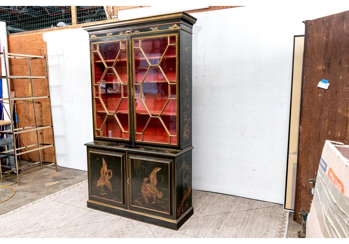 Armario Chinoisserie Breakfront Estilo Georgiano Attr. Karges Chinoiserie en venta