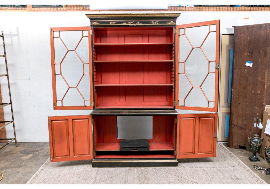 Armario Chinoisserie Breakfront Estilo Georgiano Attr. Karges Dorado en venta