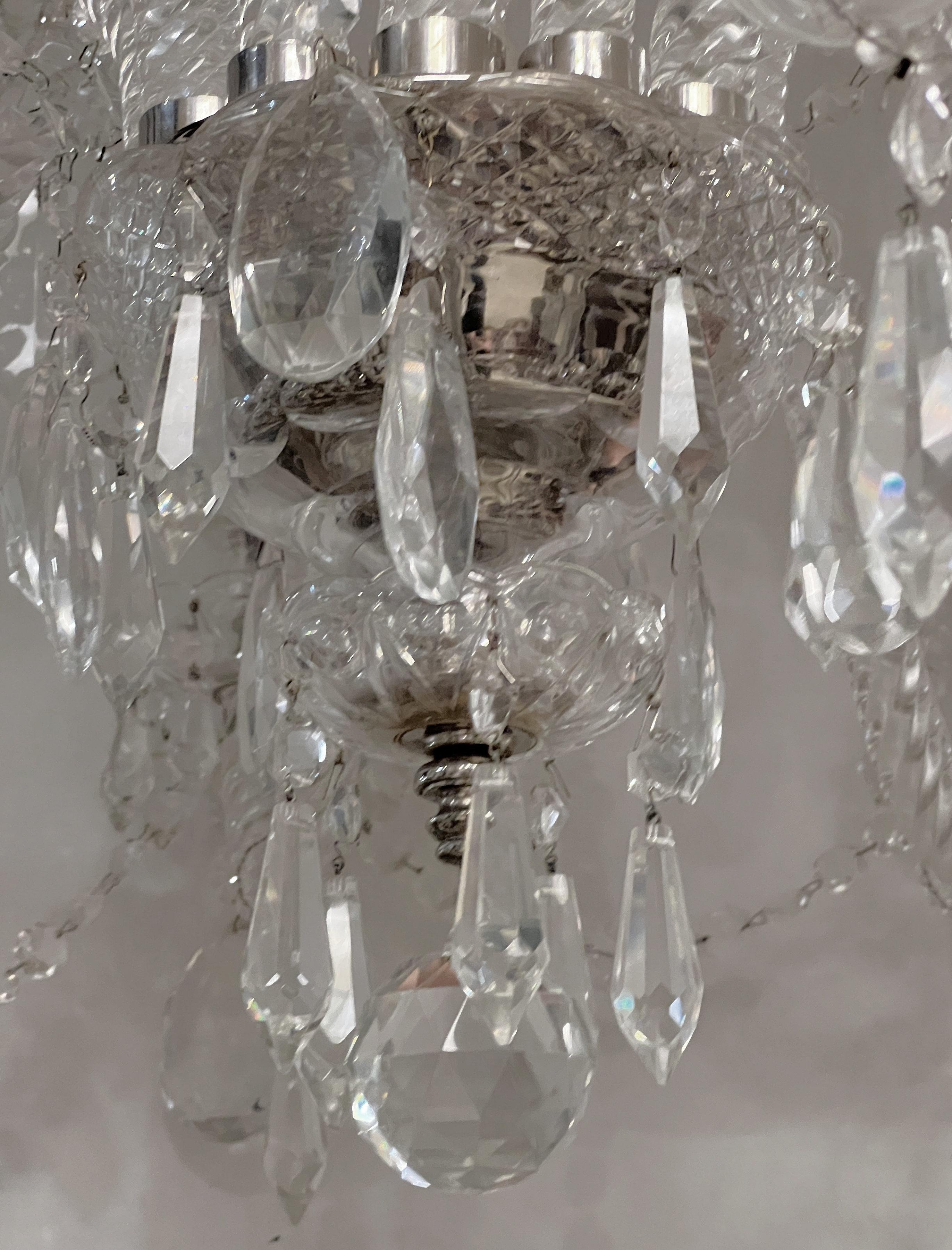 Georgian style Crystal Electrified 12 Light Chandelier For Sale 2