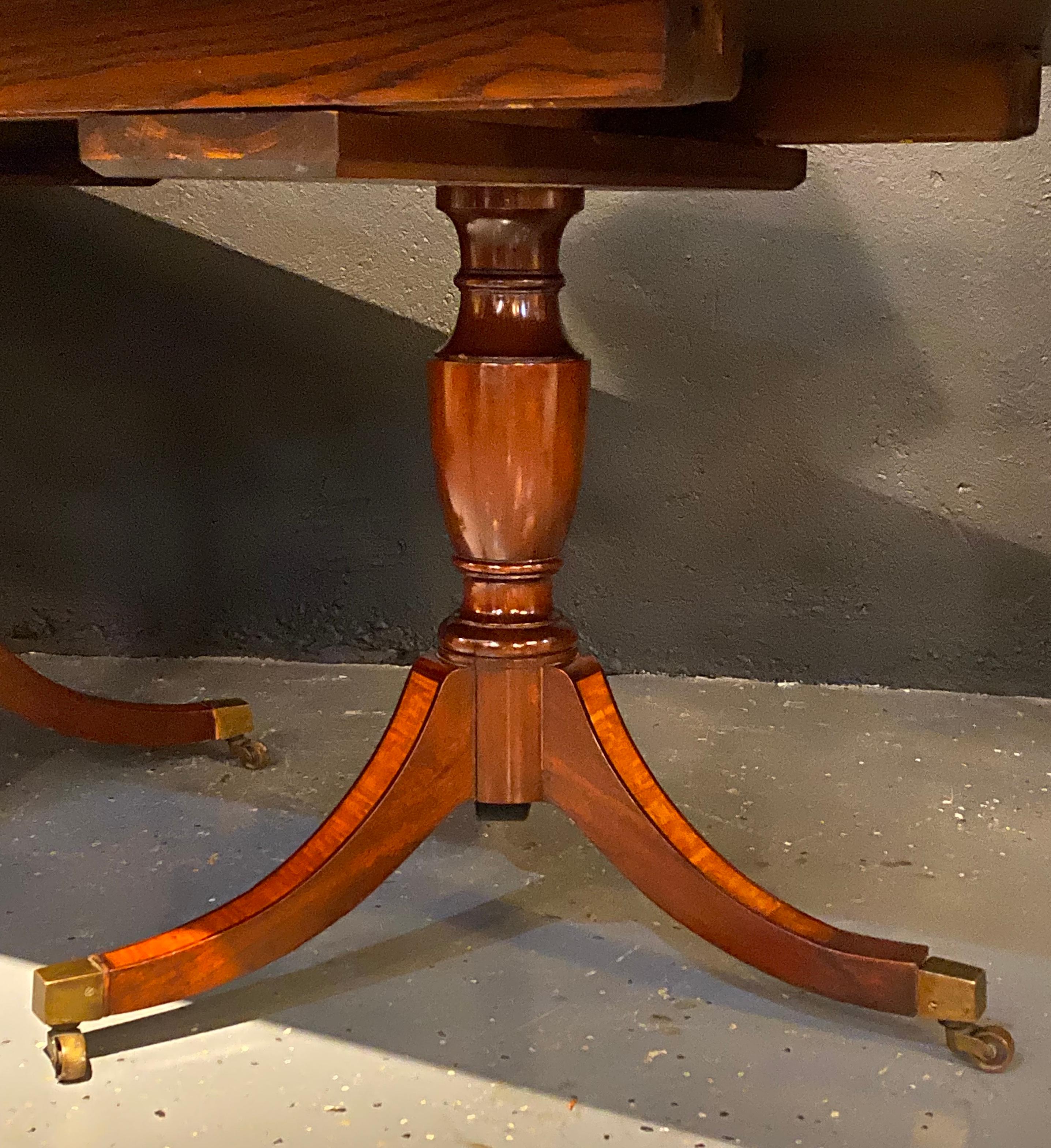 Georgian Style Double Pedestal Dining Room Table, Crotch Mahogany and Satinwood 1