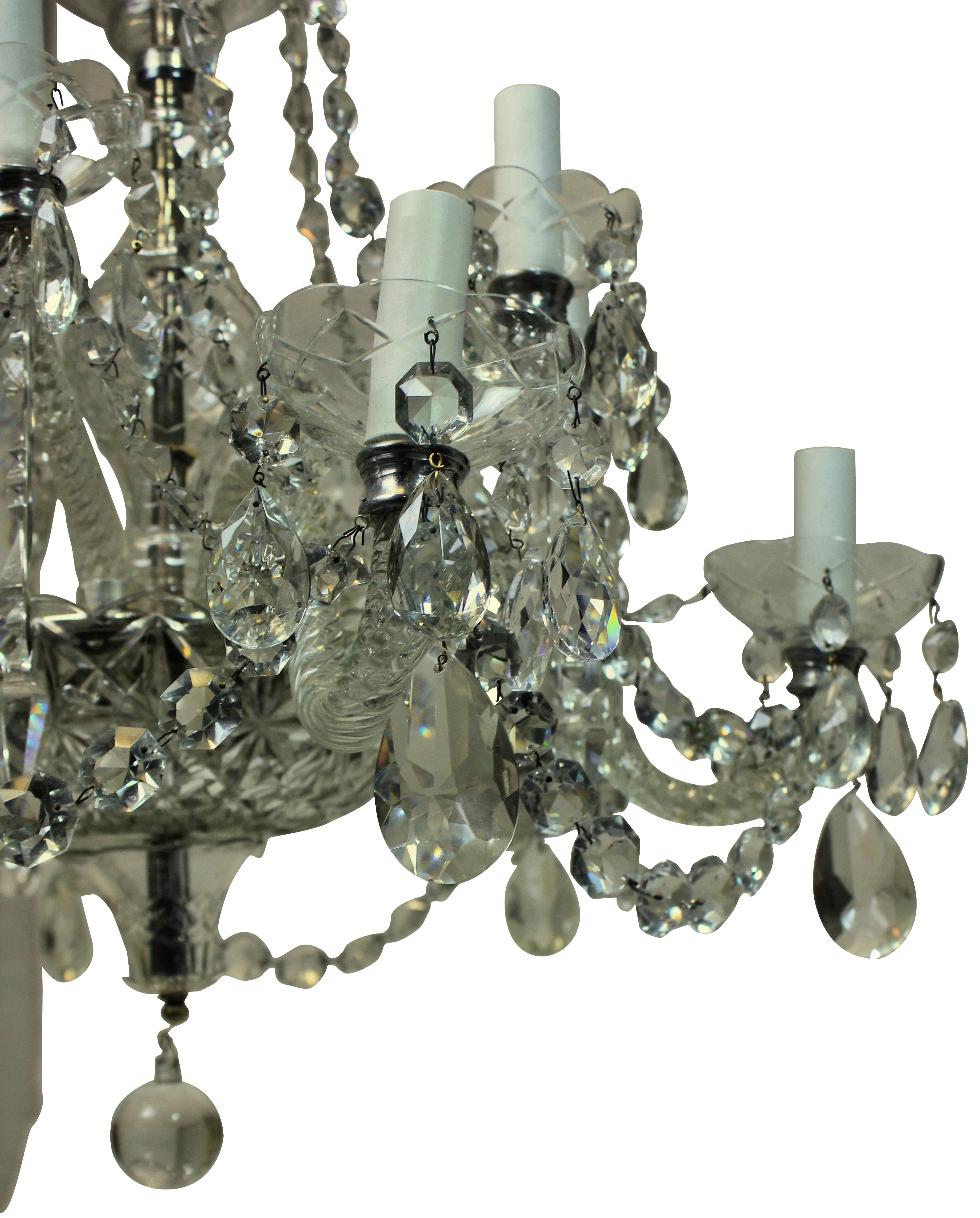 Georgian Style English Cut-Glass Chandelier In Good Condition In Kent, Dover