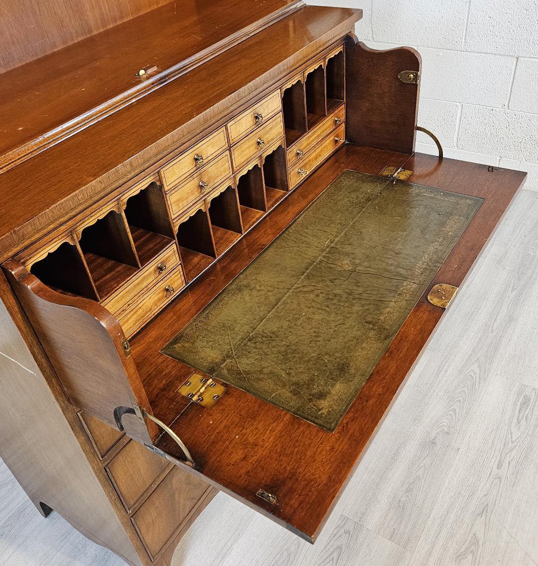 Georgian Style English Desk Bureau Bookcase with Banded Drawers, Leather Top For Sale 4