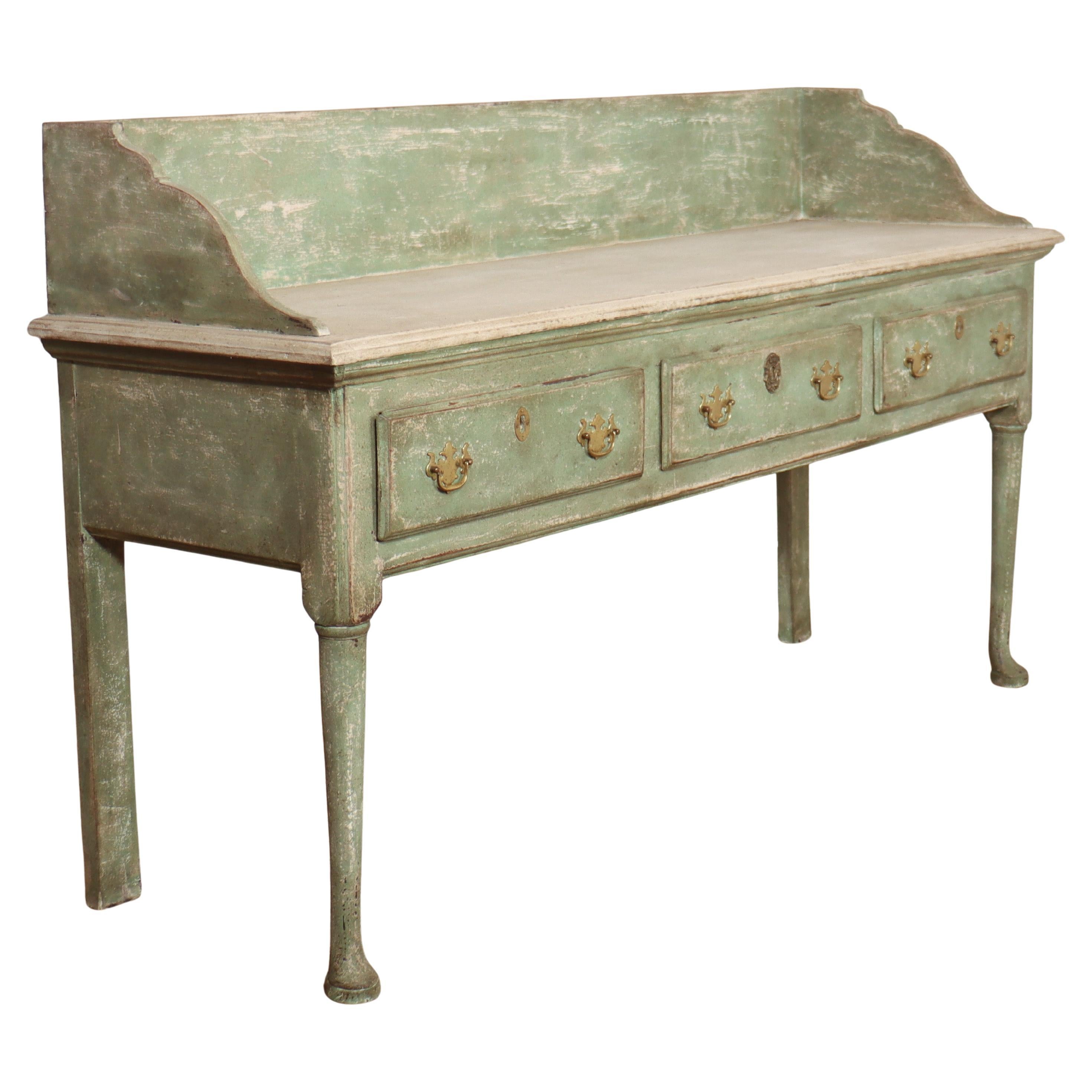 Englische Kommode im georgianischen Stil, bemalt im Angebot