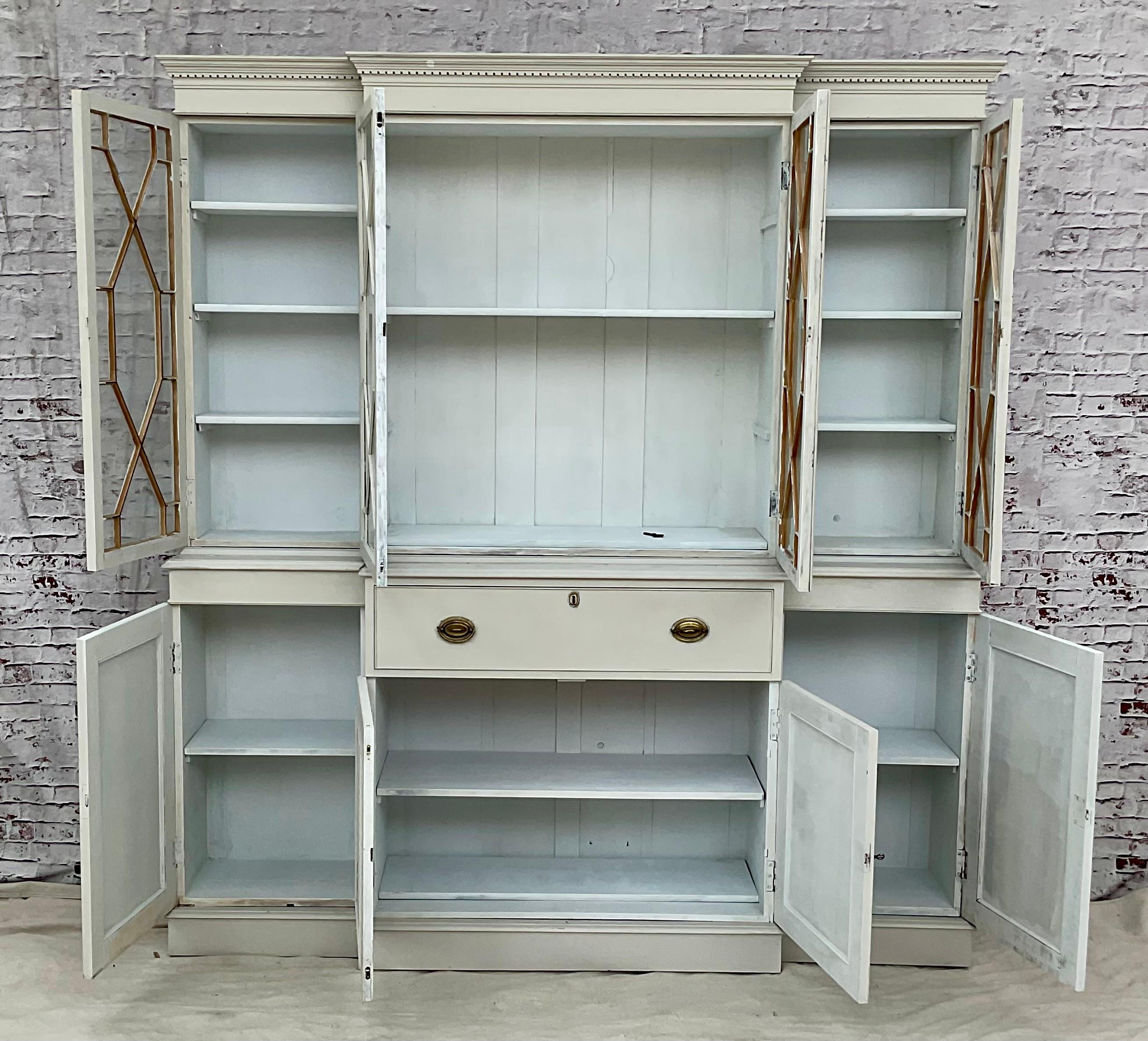 Georgian Style Grey Painted Breakfront Book Case In Good Condition In Bradenton, FL