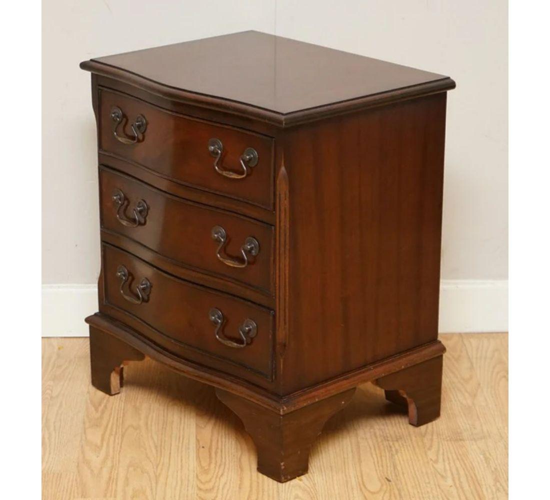 Hand-Crafted Georgian Style Hardwood Flame Chest of Drawers For Sale
