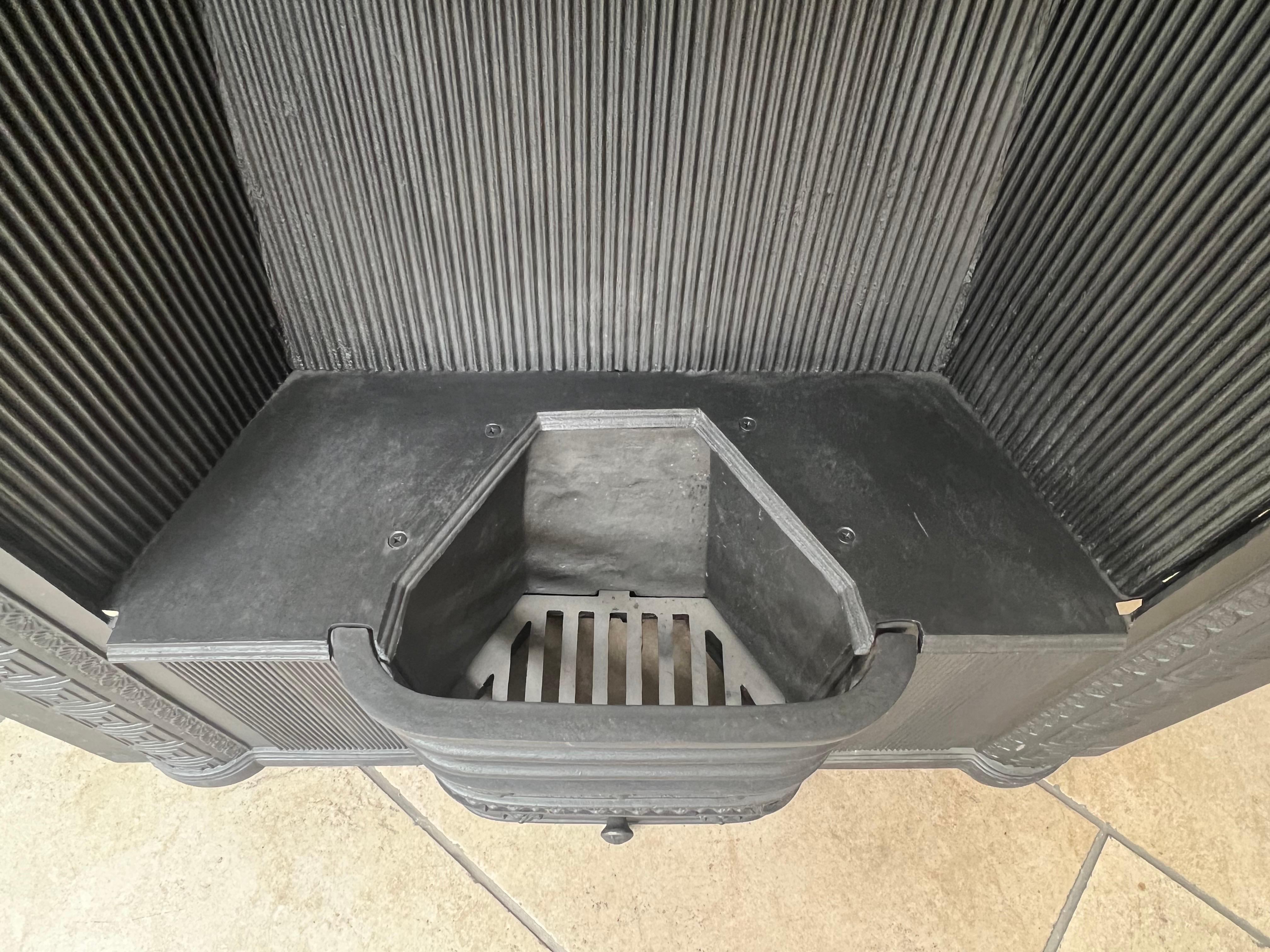 Georgian Style Hob Grate Blackened Cast-Iron Fireplace Insert 4