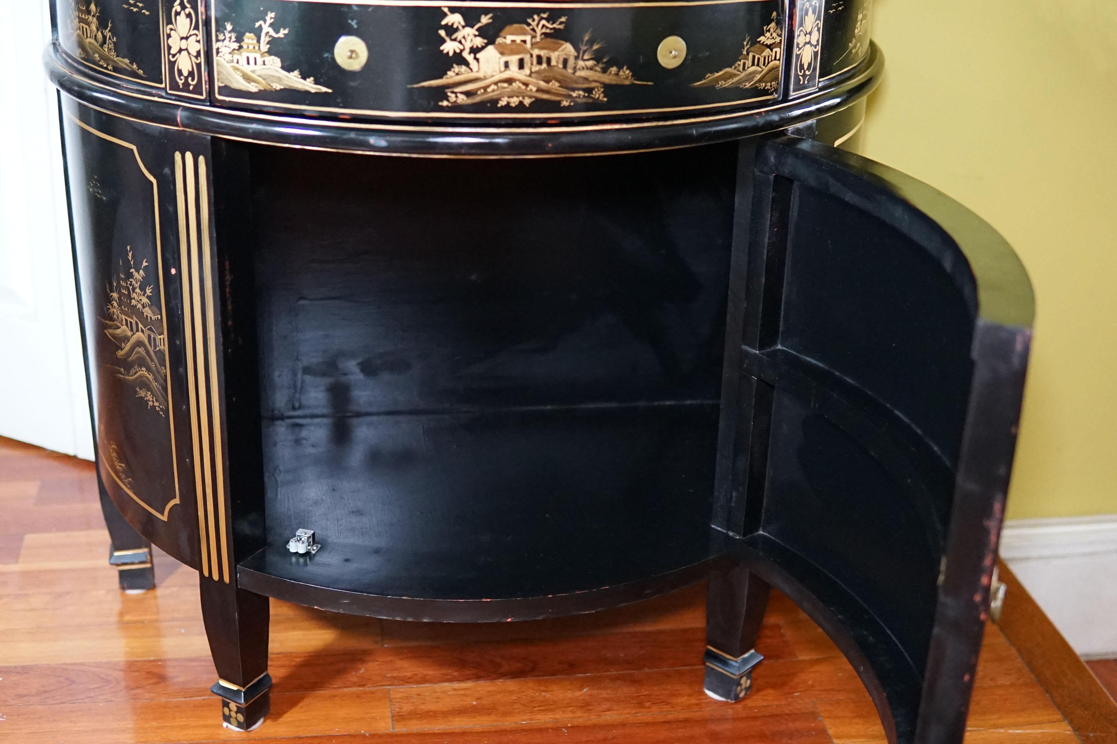 Georgian Style Japanned Demilune Chinoiserie Black Cabinet Commode In Good Condition In Lomita, CA