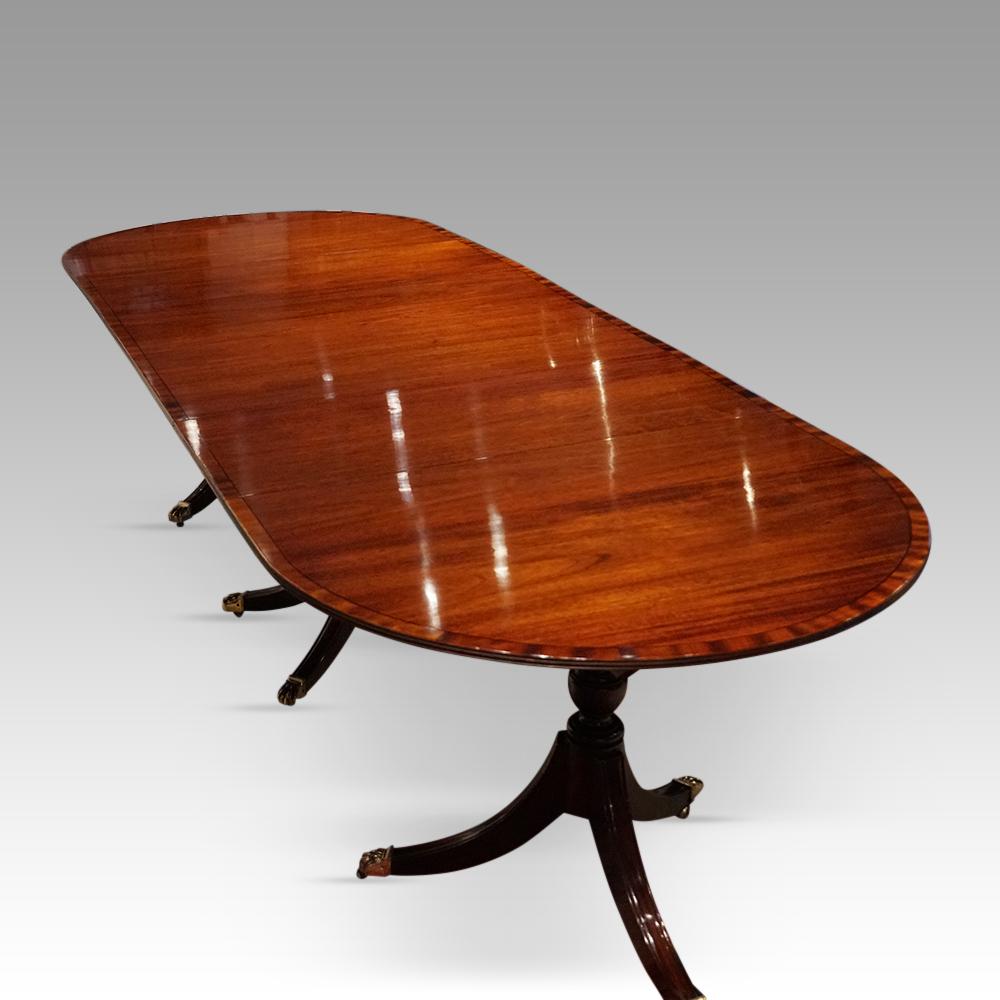 Georgian style mahogany 12 seat dining table 2