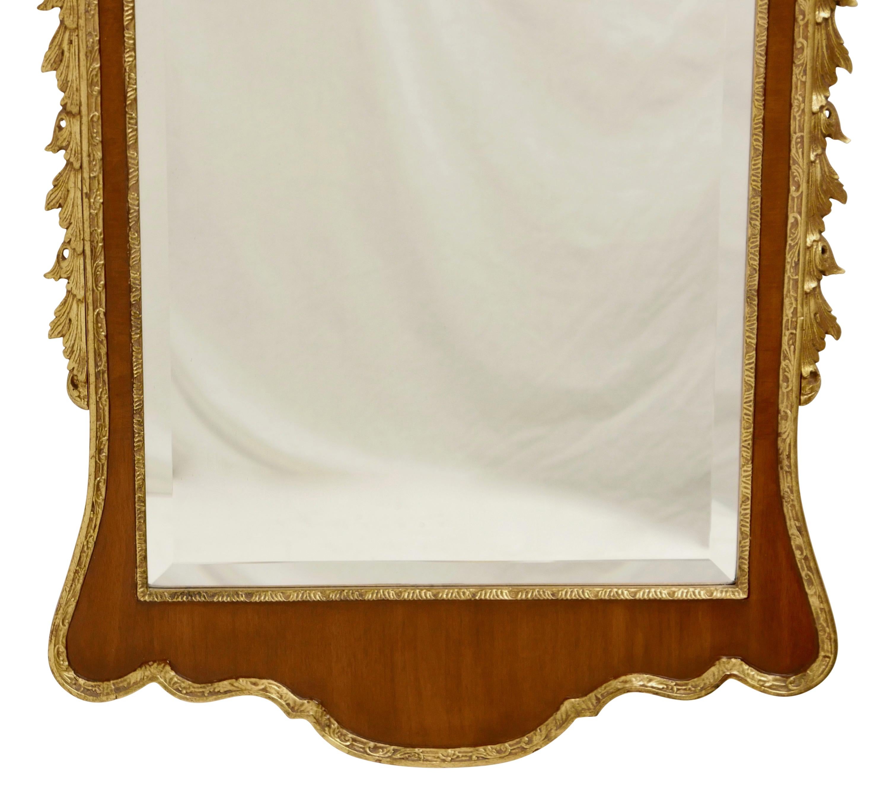 Georgian Style Mahogany and Giltwood Mirror In Good Condition For Sale In San Francisco, CA