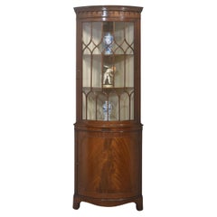 Cabinet d'angle en acajou de style géorgien