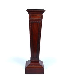 Georgian Style Mahogany Pedestal Stand  Early 20th Century