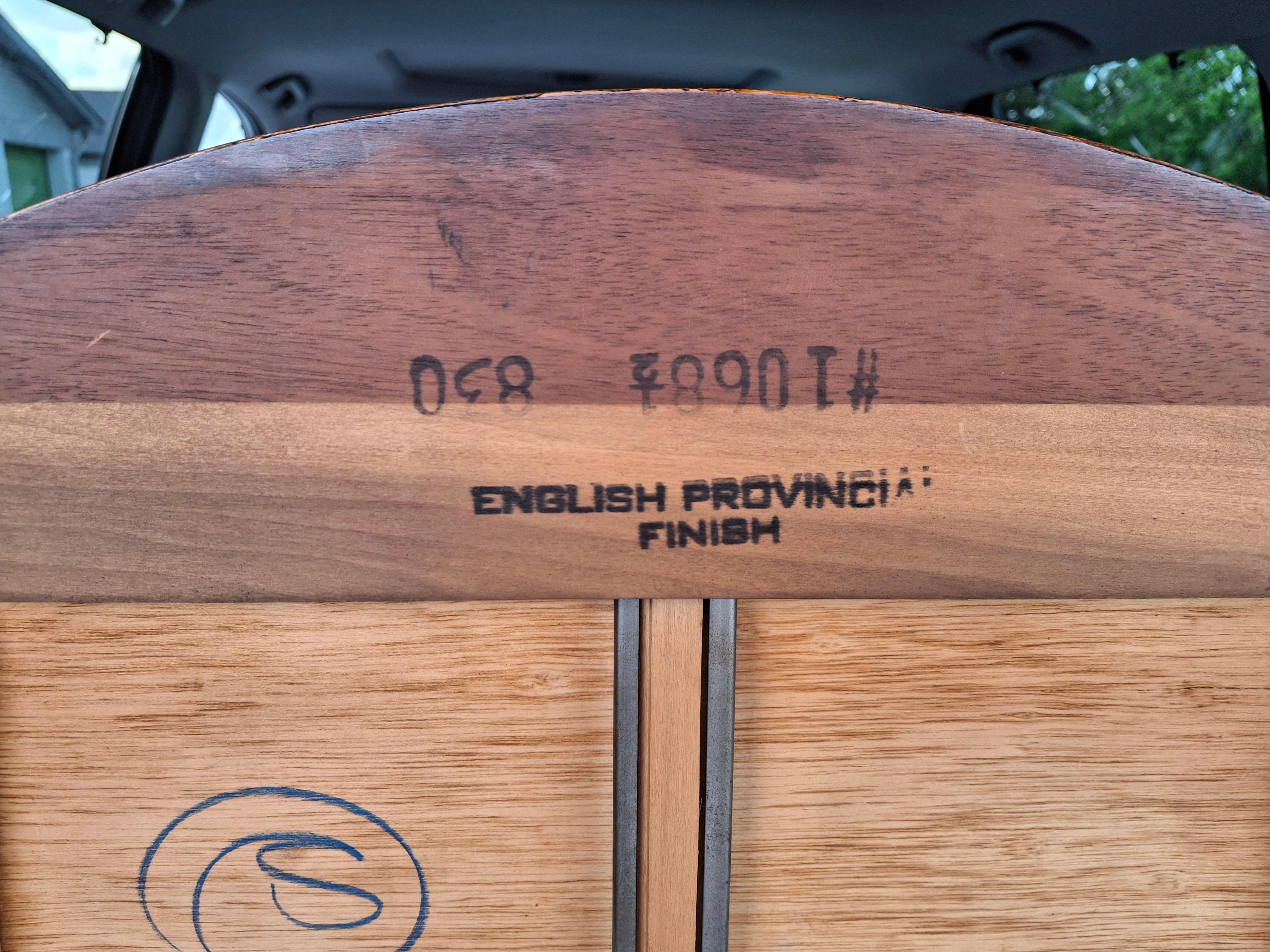 Scrivania da donna in stile georgiano in mogano e legno satinato intarsiato e con inserti in pelle lavorata a mano in vendita 7