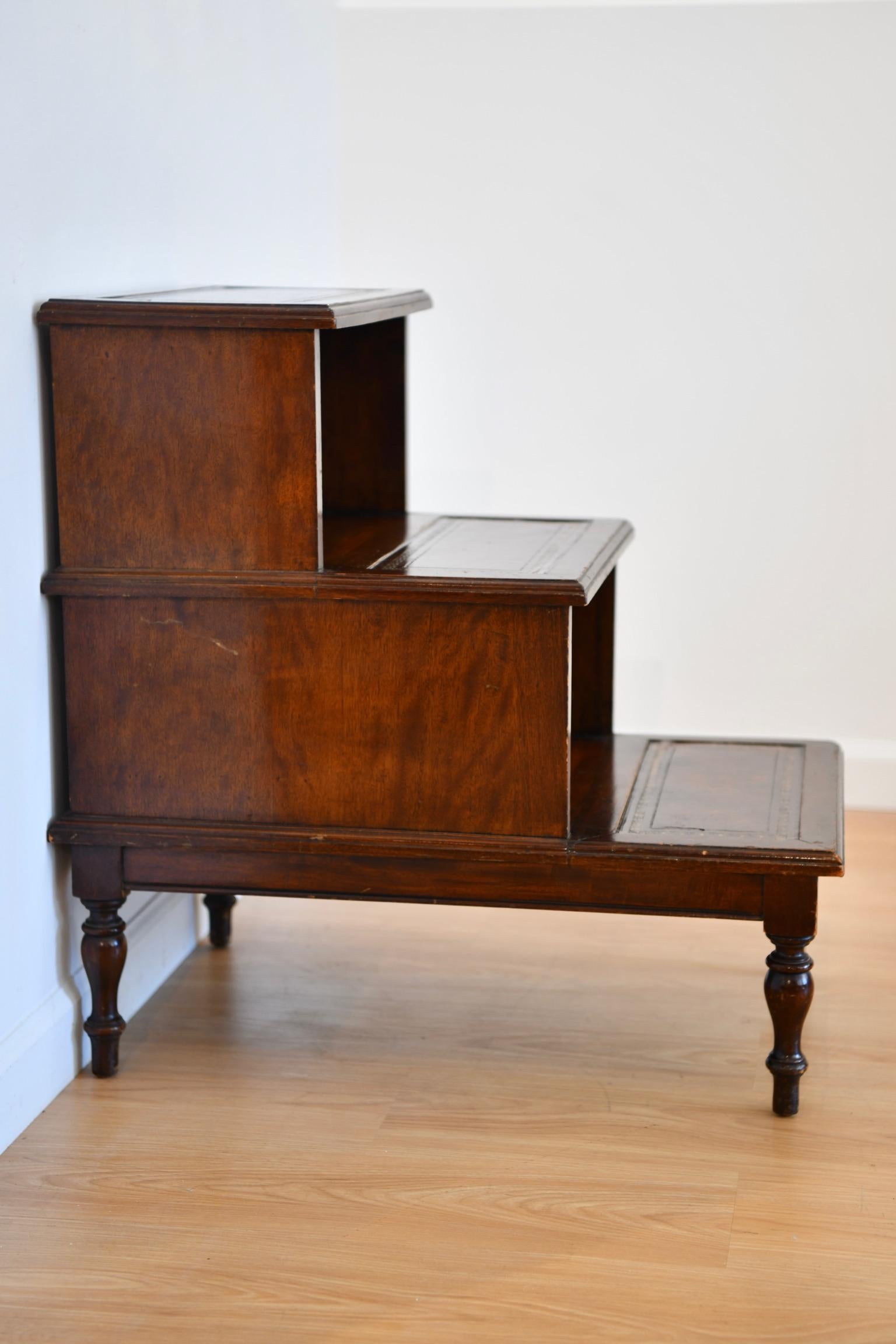 20th Century Georgian-Style Mahogany Step Table For Sale