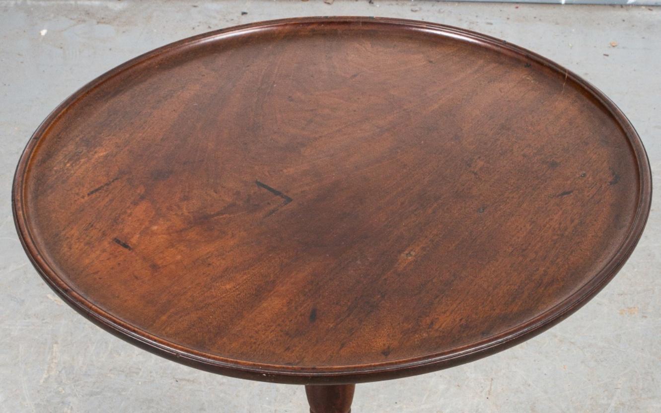 Georgian Style Mahogany Tilt Top Table In Good Condition In Astoria, NY