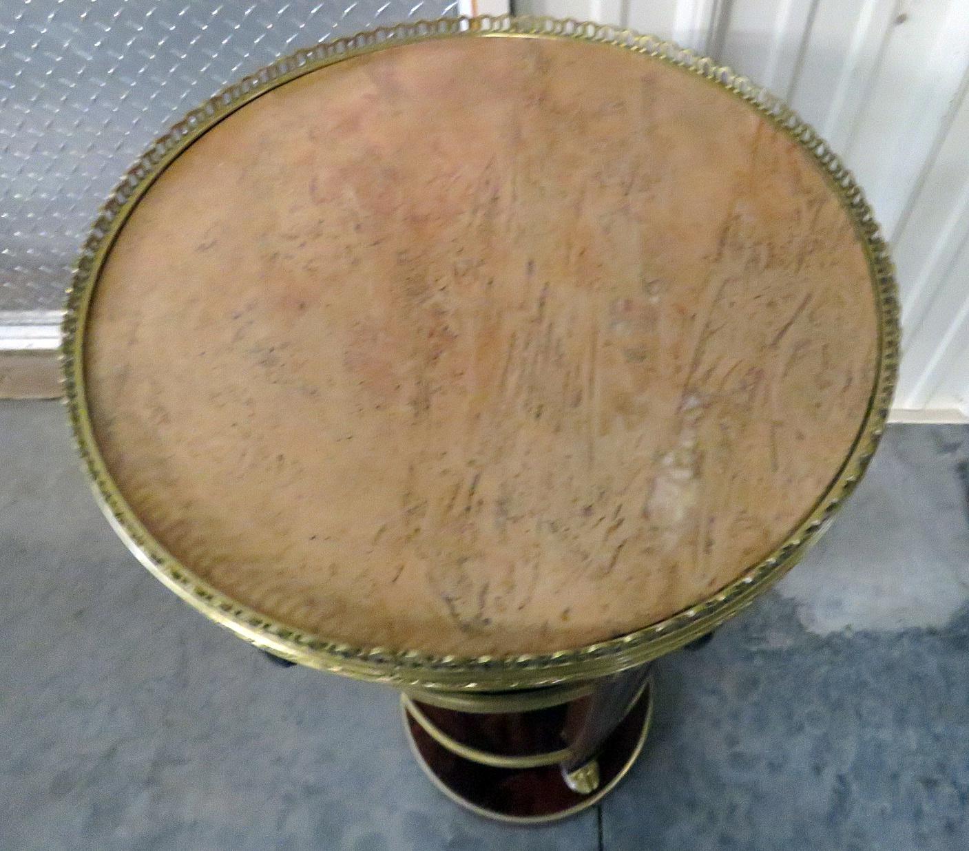 Bronze Mounted Rams Head Georgian Style Marble Top Gueridon End Table In Good Condition In Swedesboro, NJ