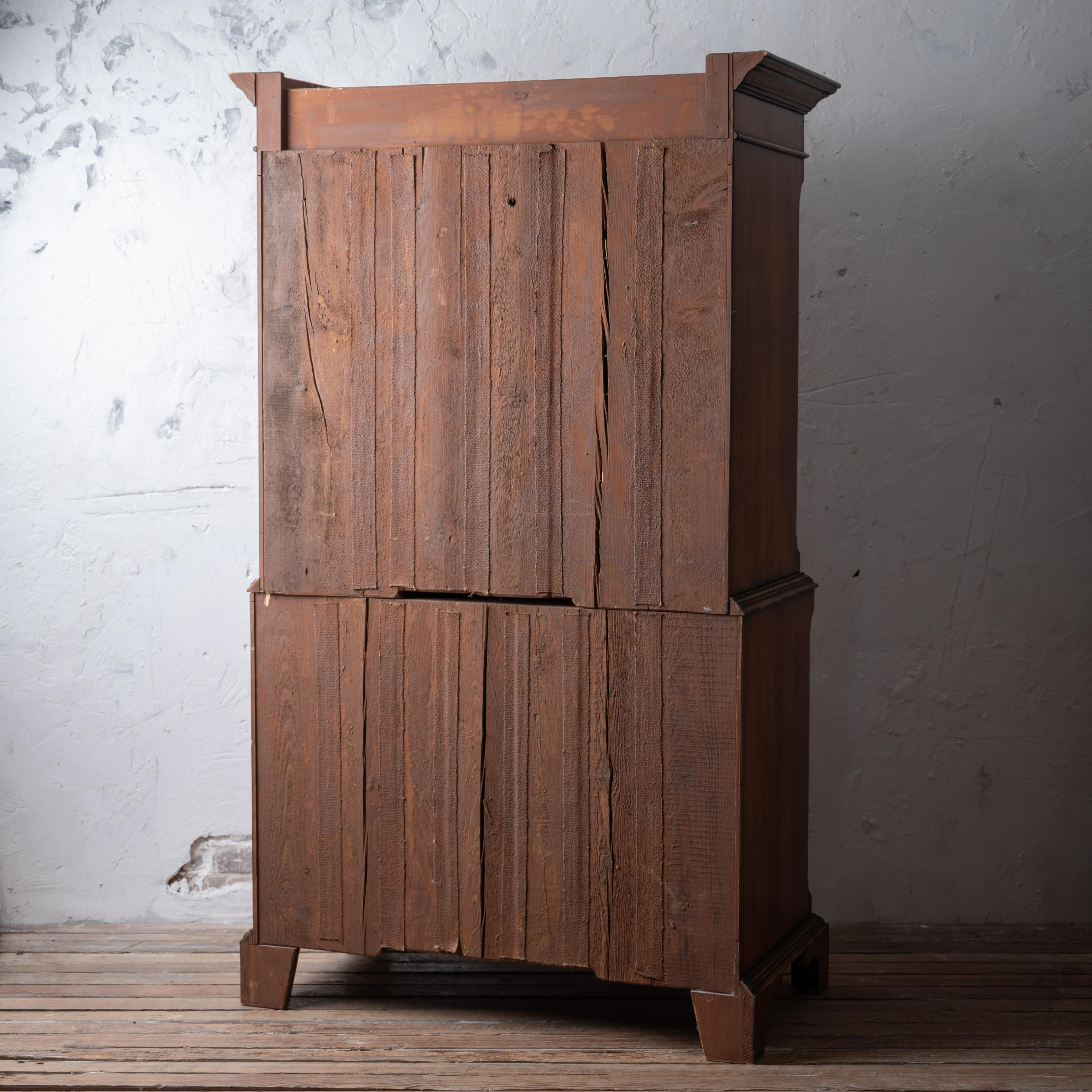 Georgian Style Oyster Veneer Tallboy Chest on Chest en venta 11