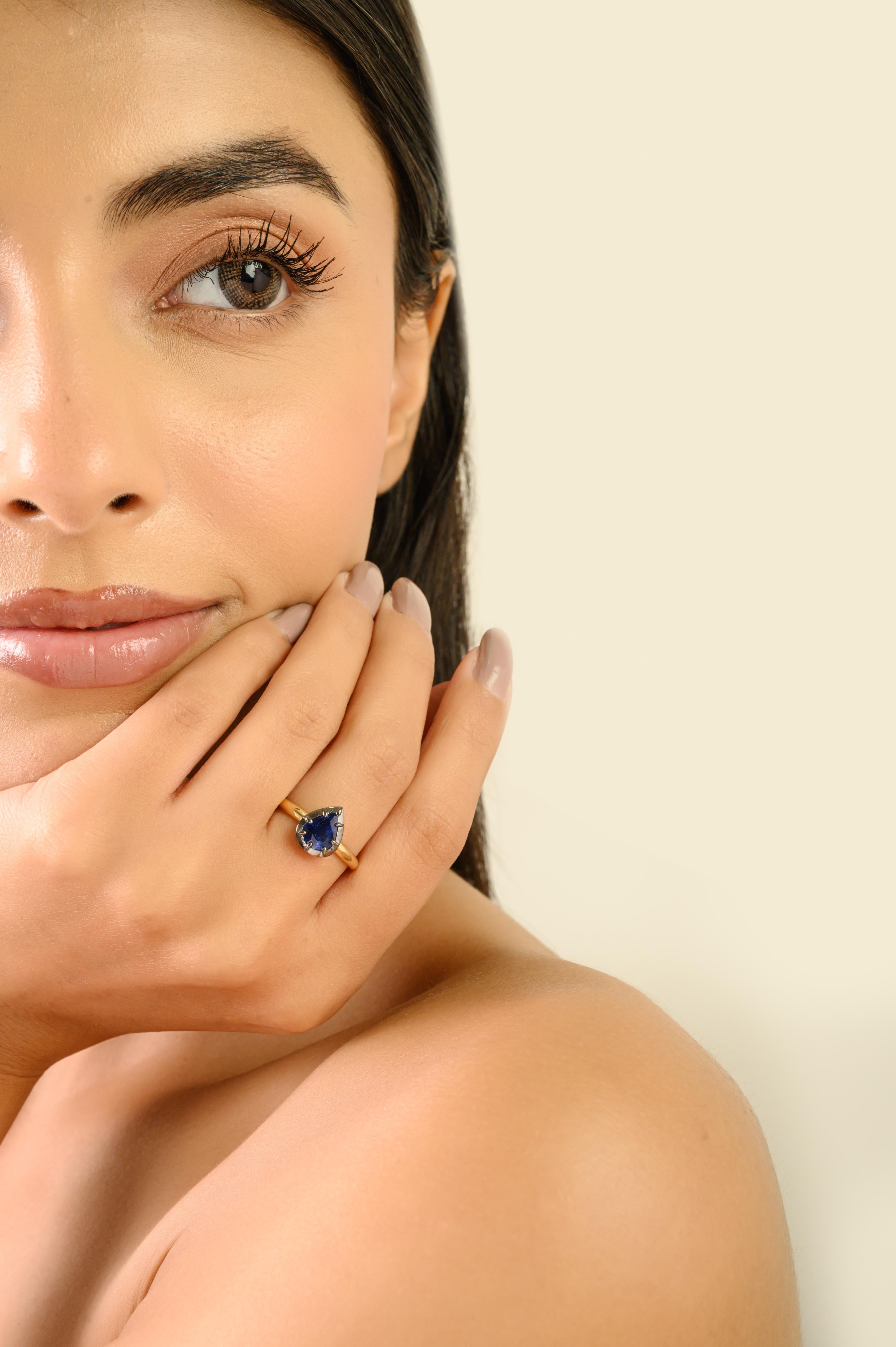 En vente :  Bague solitaire de style géorgien en or jaune 18 carats, saphir bleu, taille poire, 1,52 ct 4