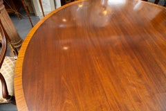 Georgian Style Round Pedestal Dining Table