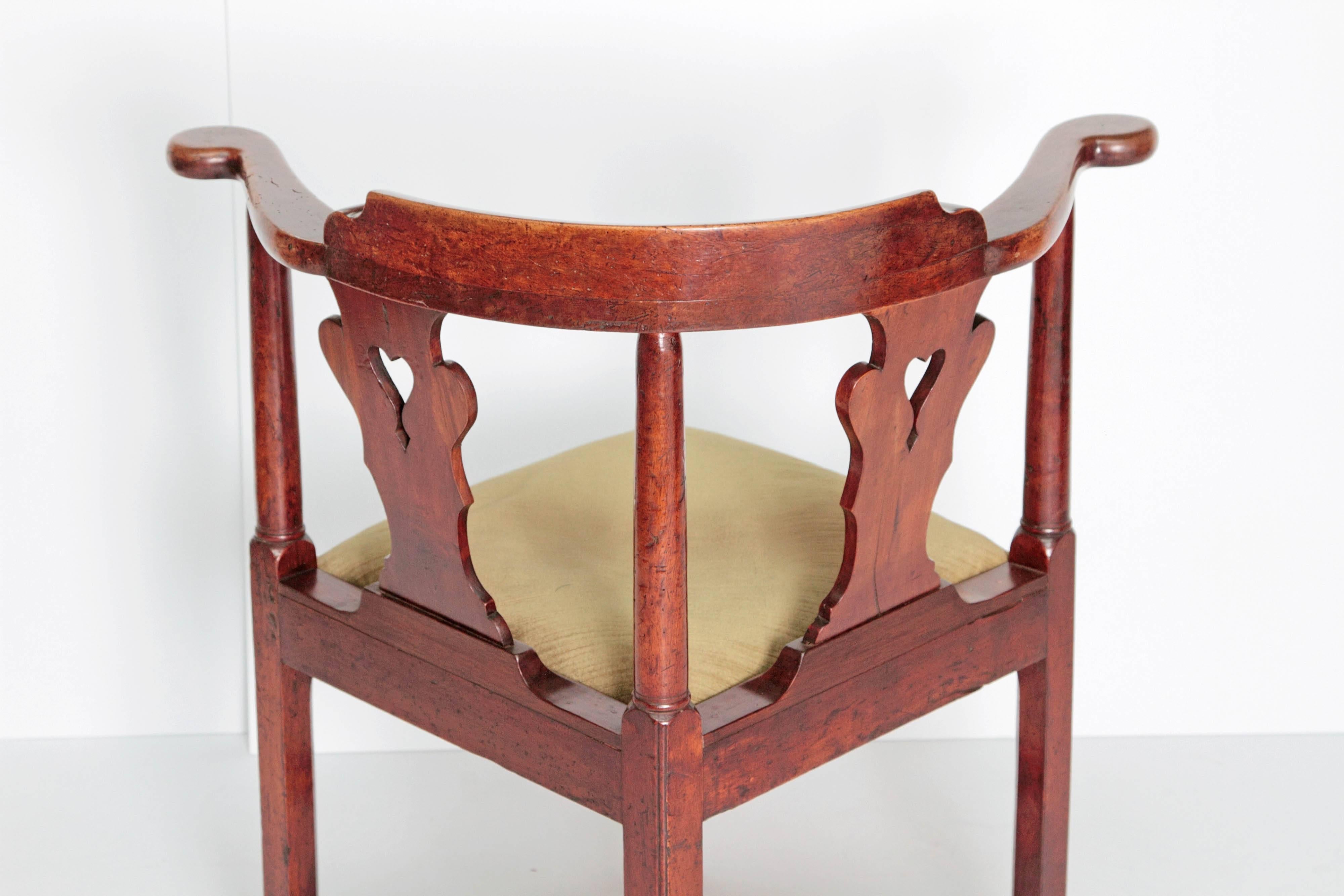 Hand-Carved Georgian Style Roundabout or Smoking Chair