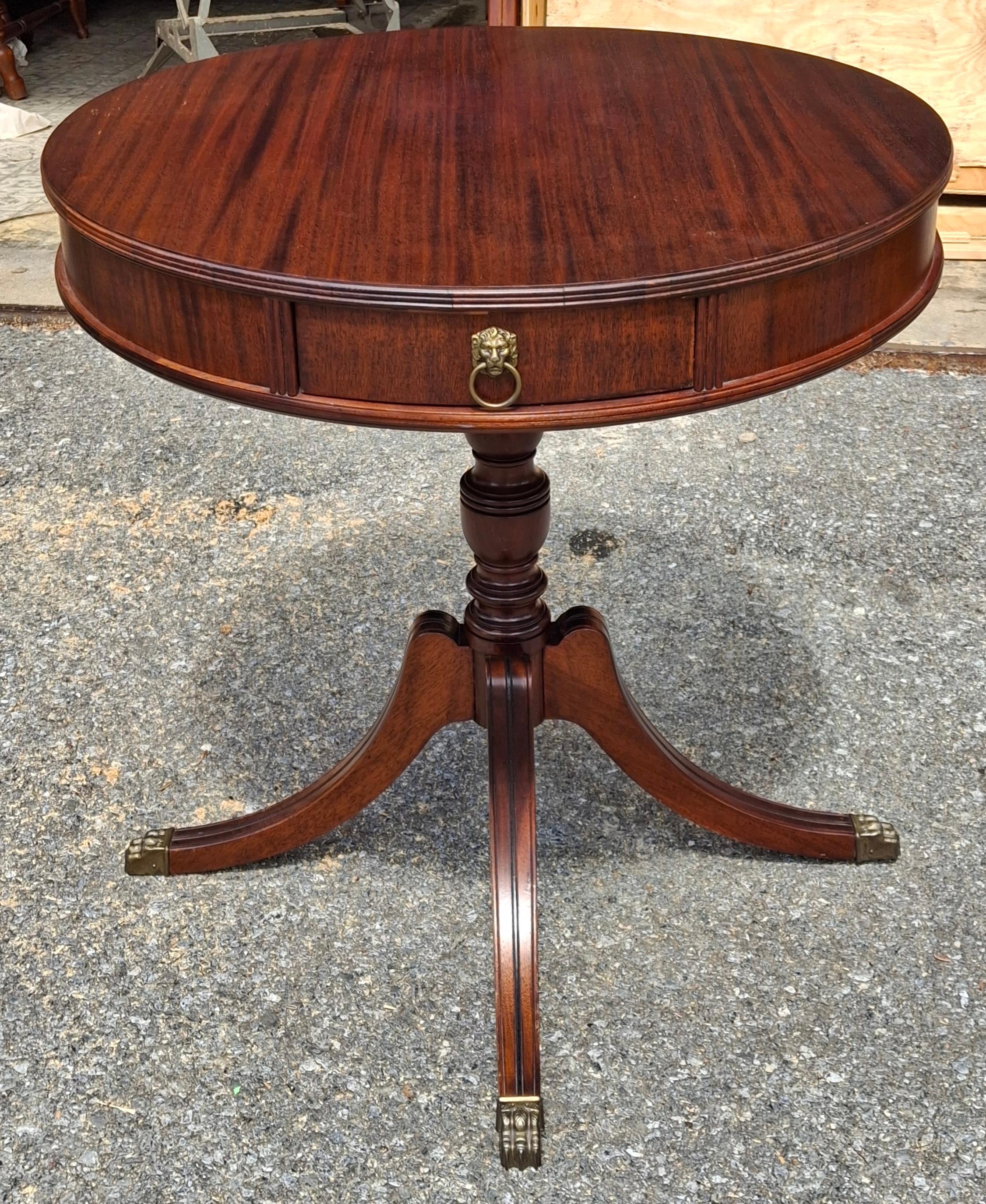 Georgian Style Satin Mahogany Single-Drawer Drum Table, Refinished In Excellent Condition For Sale In Germantown, MD