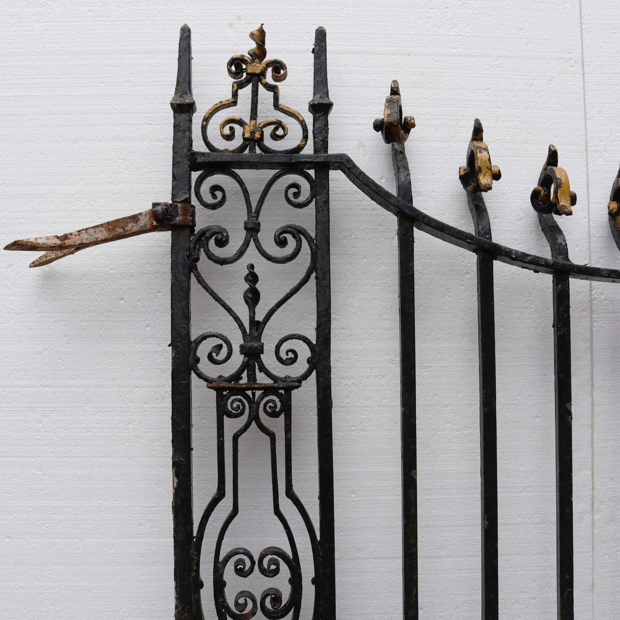 19th Century Georgian Style Wrought Iron Driveway Gates 291 cm (9’5”) For Sale