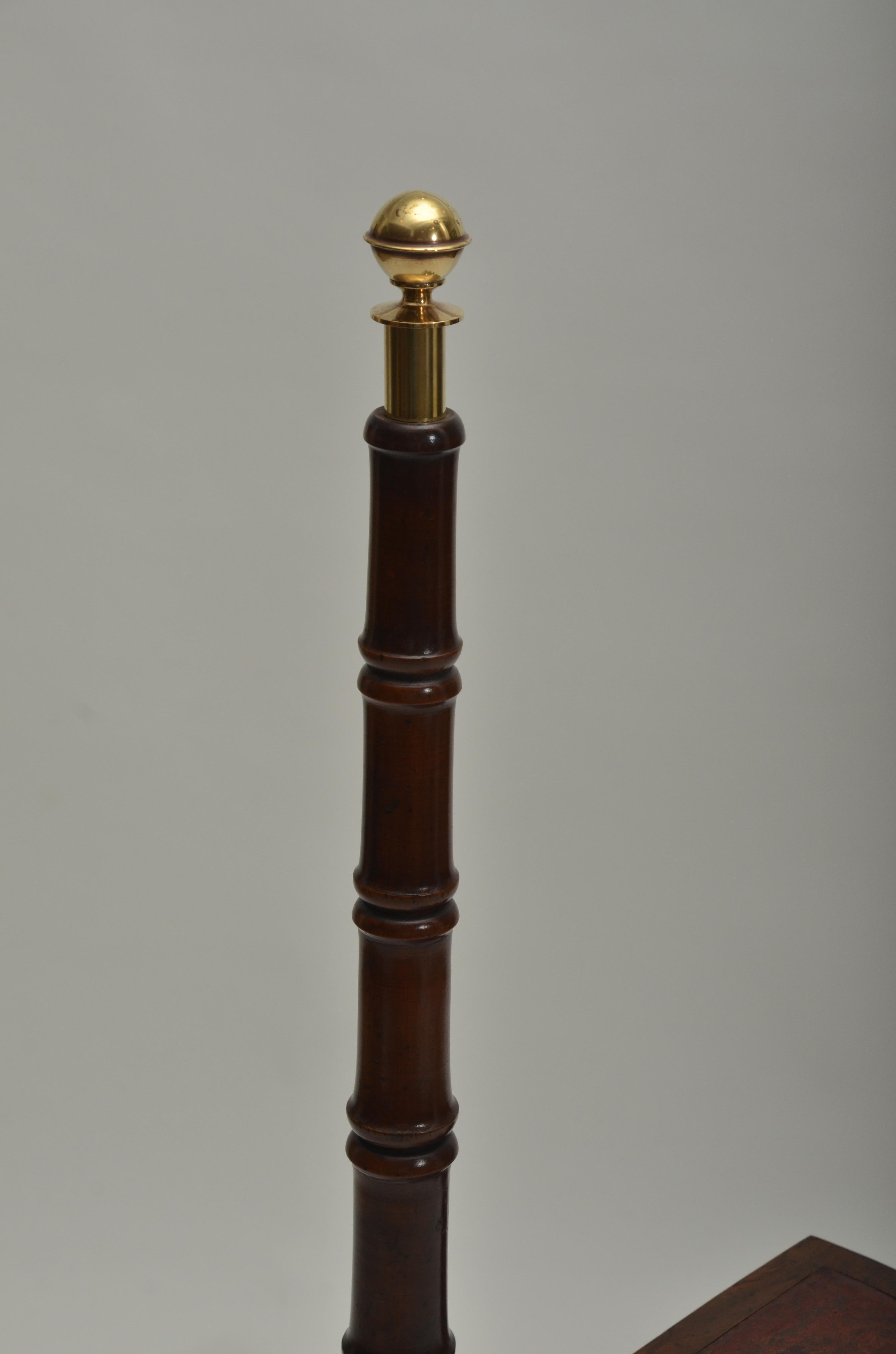 Four-tread yew wood and leather library steps, brass finial.