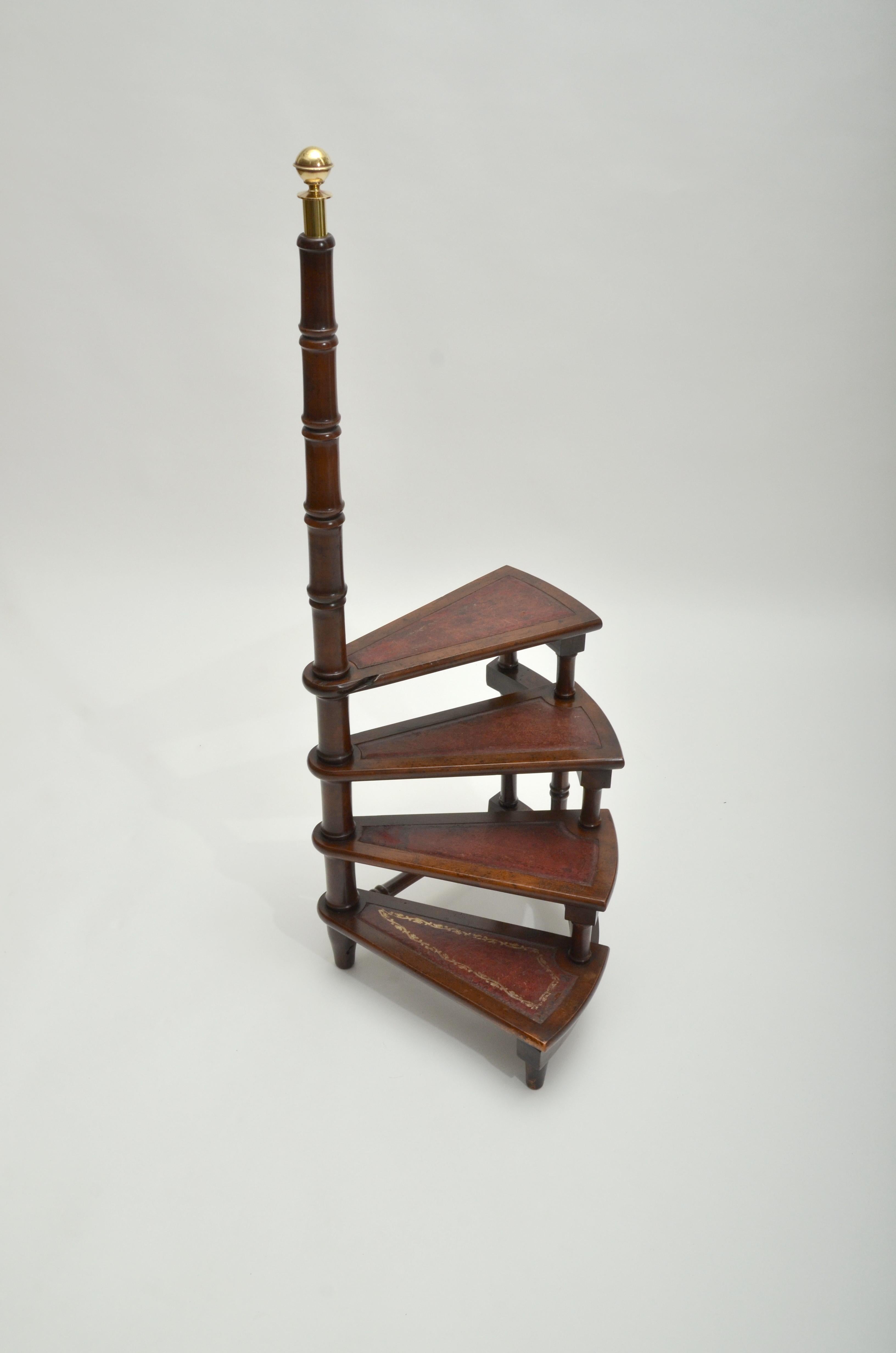 Georgian Style Yew Wood Library Steps, England, circa 1940s For Sale 2