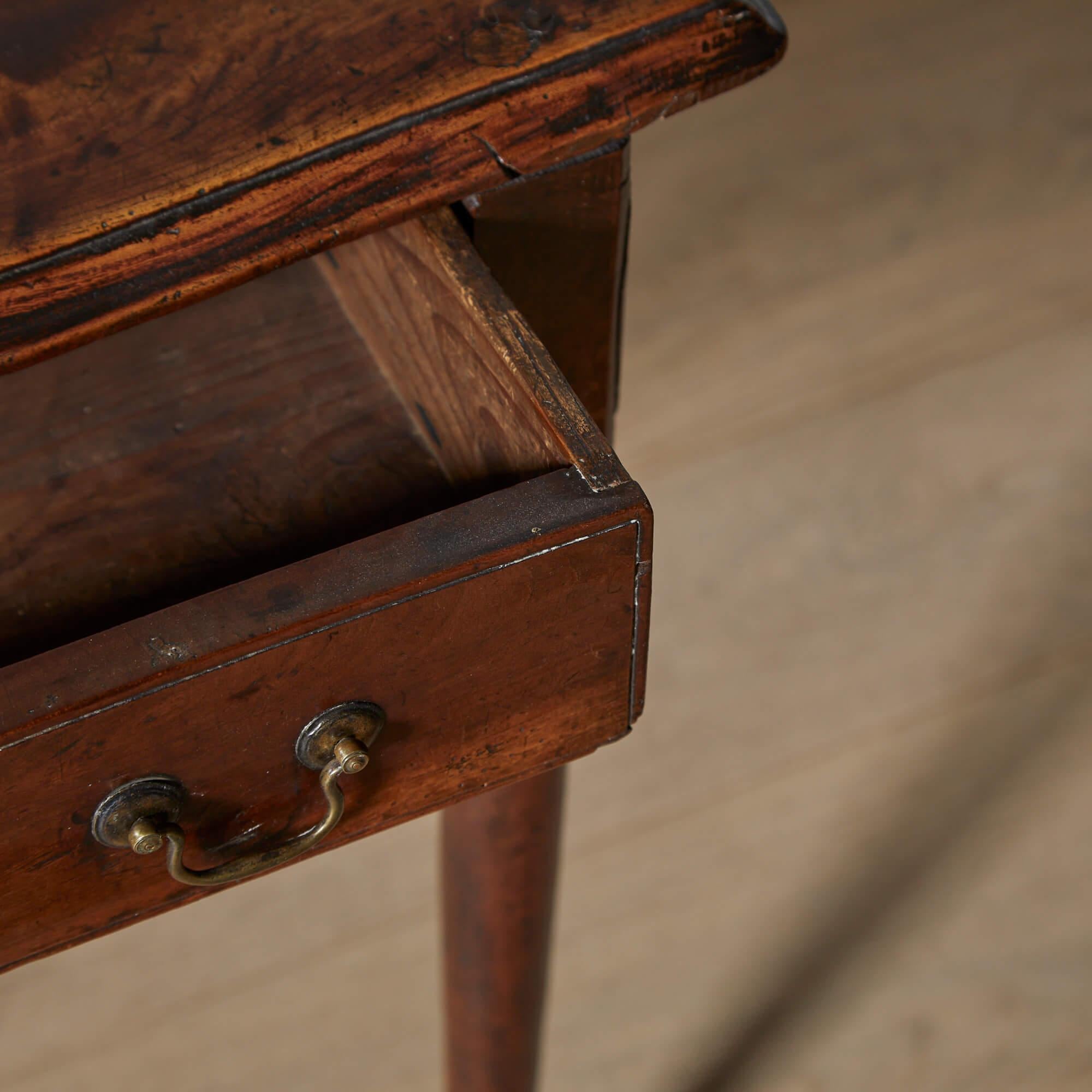 XVIII secolo Tavolo da taverna georgiano in vendita