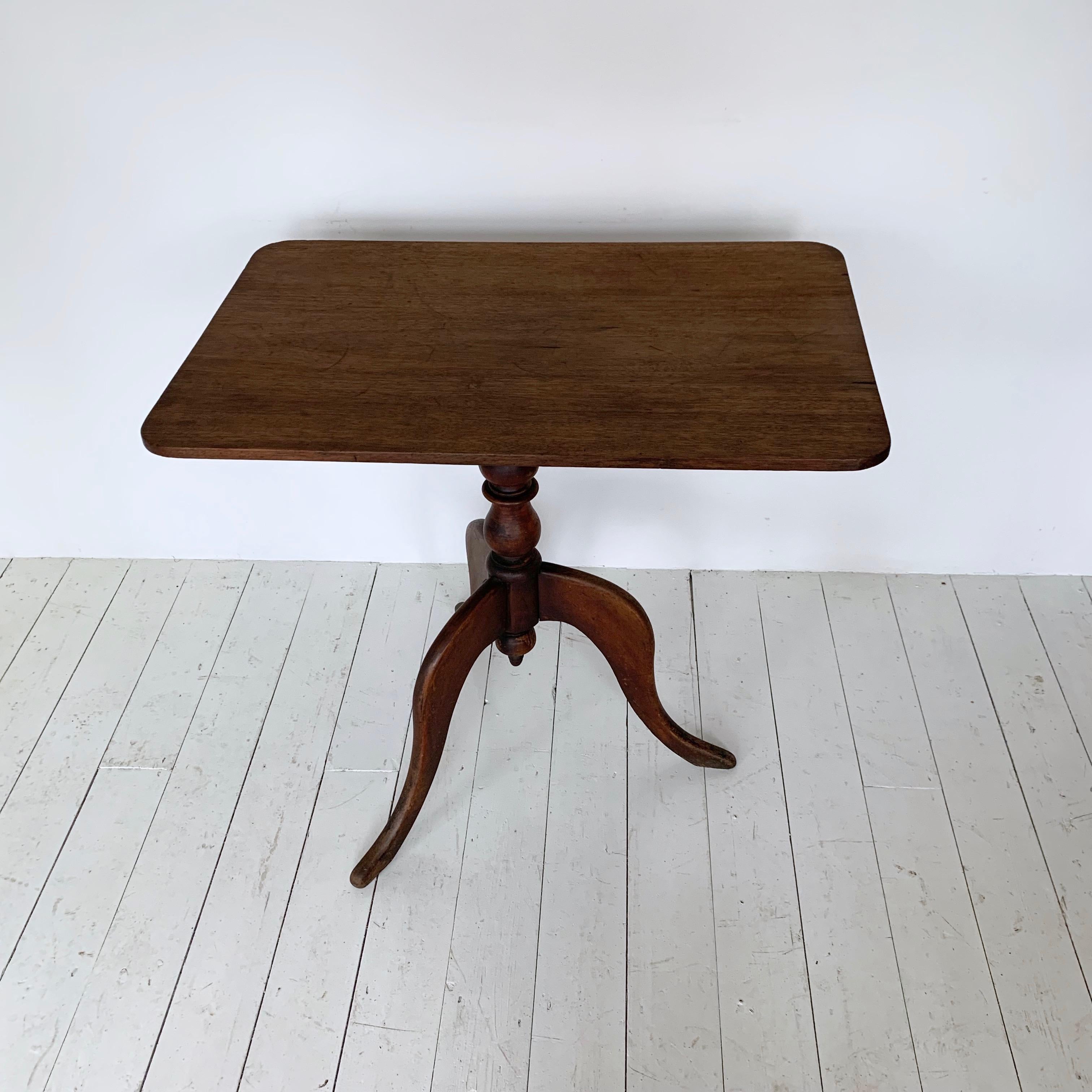 19th Century Georgian Tilt-Top Table For Sale