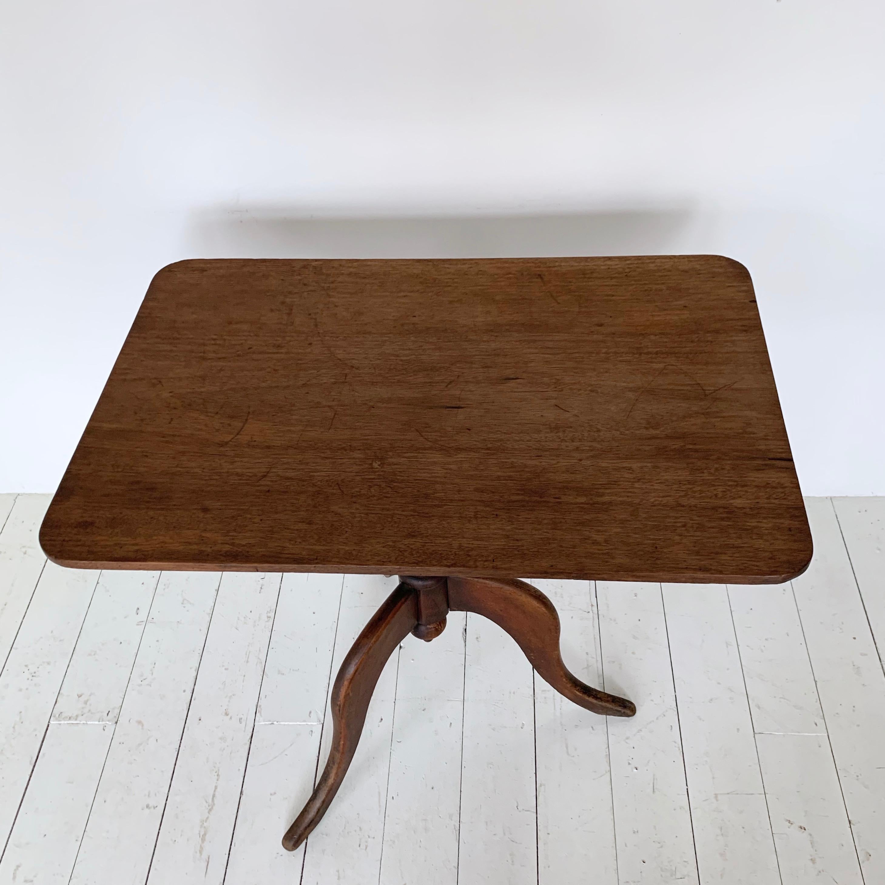 Mahogany Georgian Tilt-Top Table For Sale