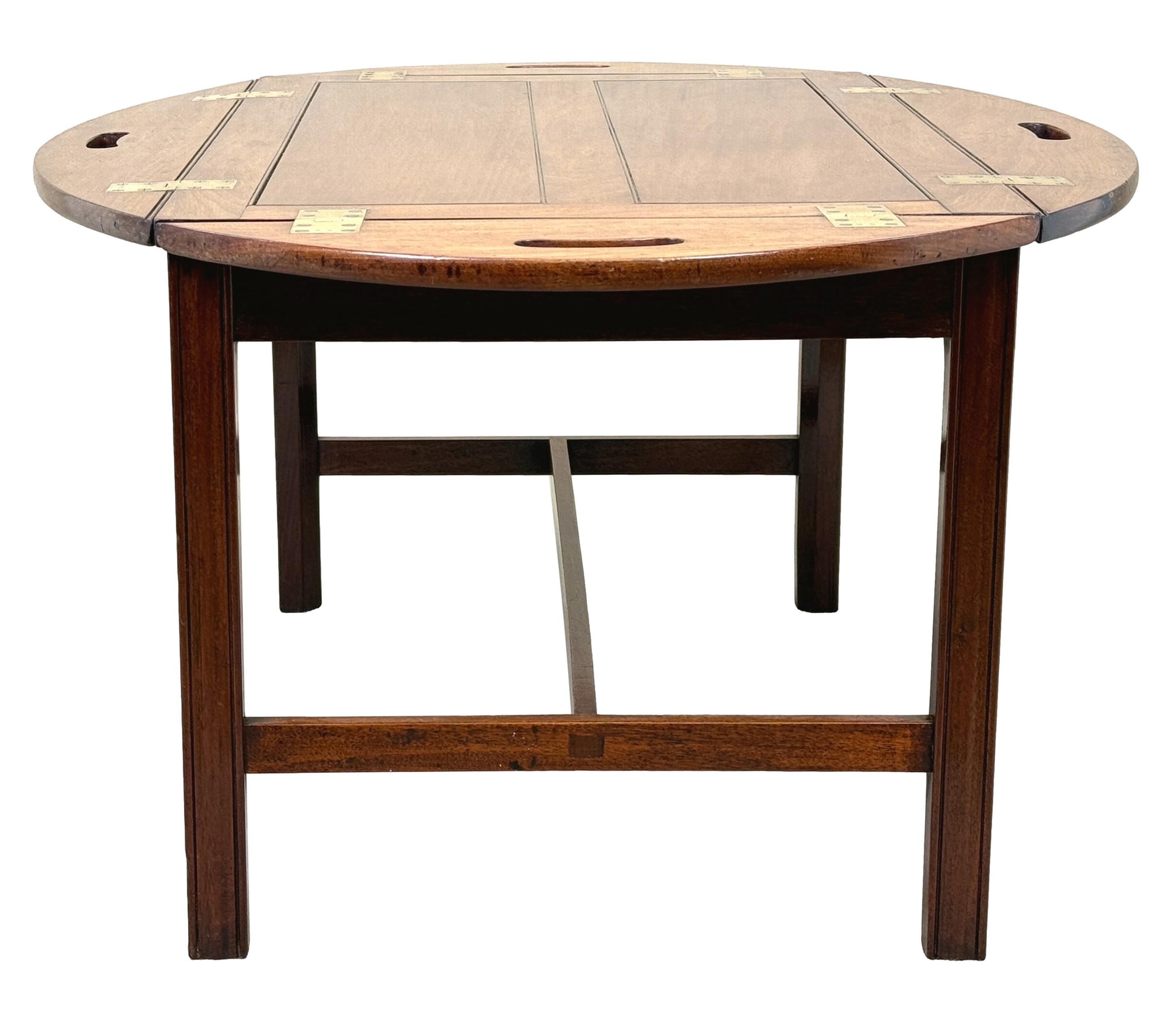 Georgian Two Panel Mahogany Oval Butlers Tray On Stand In Good Condition In Bedfordshire, GB