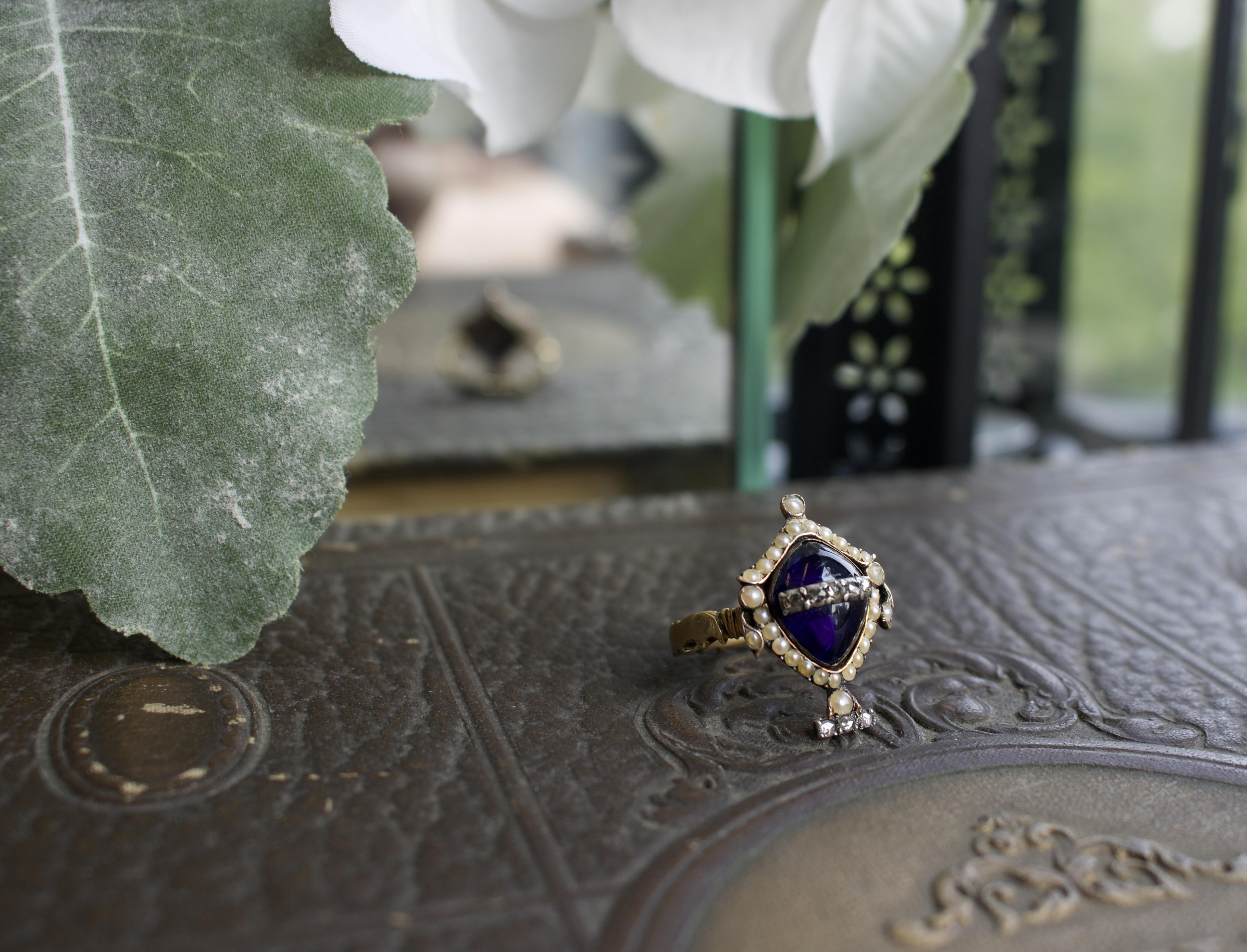 Georgian Urn Mourning Ring with Synthetic Sapphire and Diamonds in 18K Gold For Sale 4