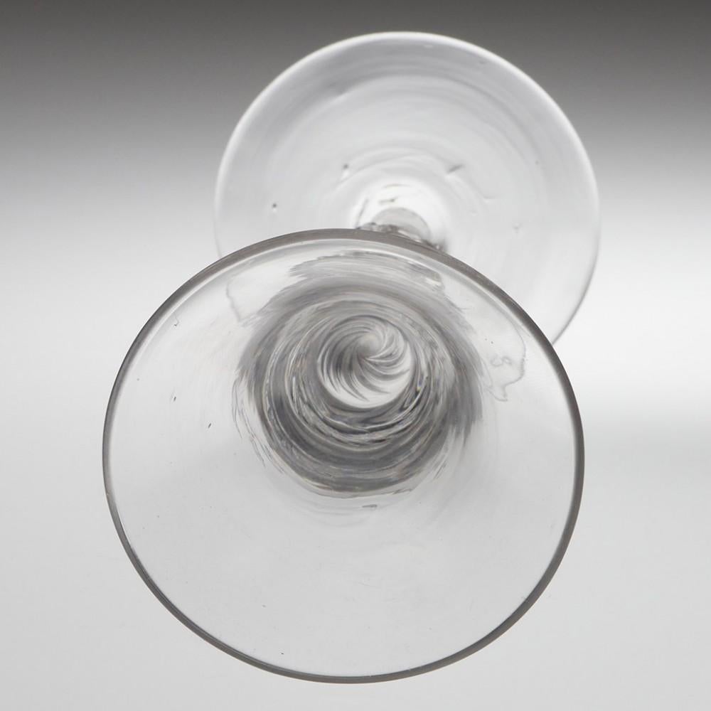 Vermicular Collar Air Twist Weinglas aus georgianischem Glas, um 1750 im Zustand „Gut“ im Angebot in Tunbridge Wells, GB