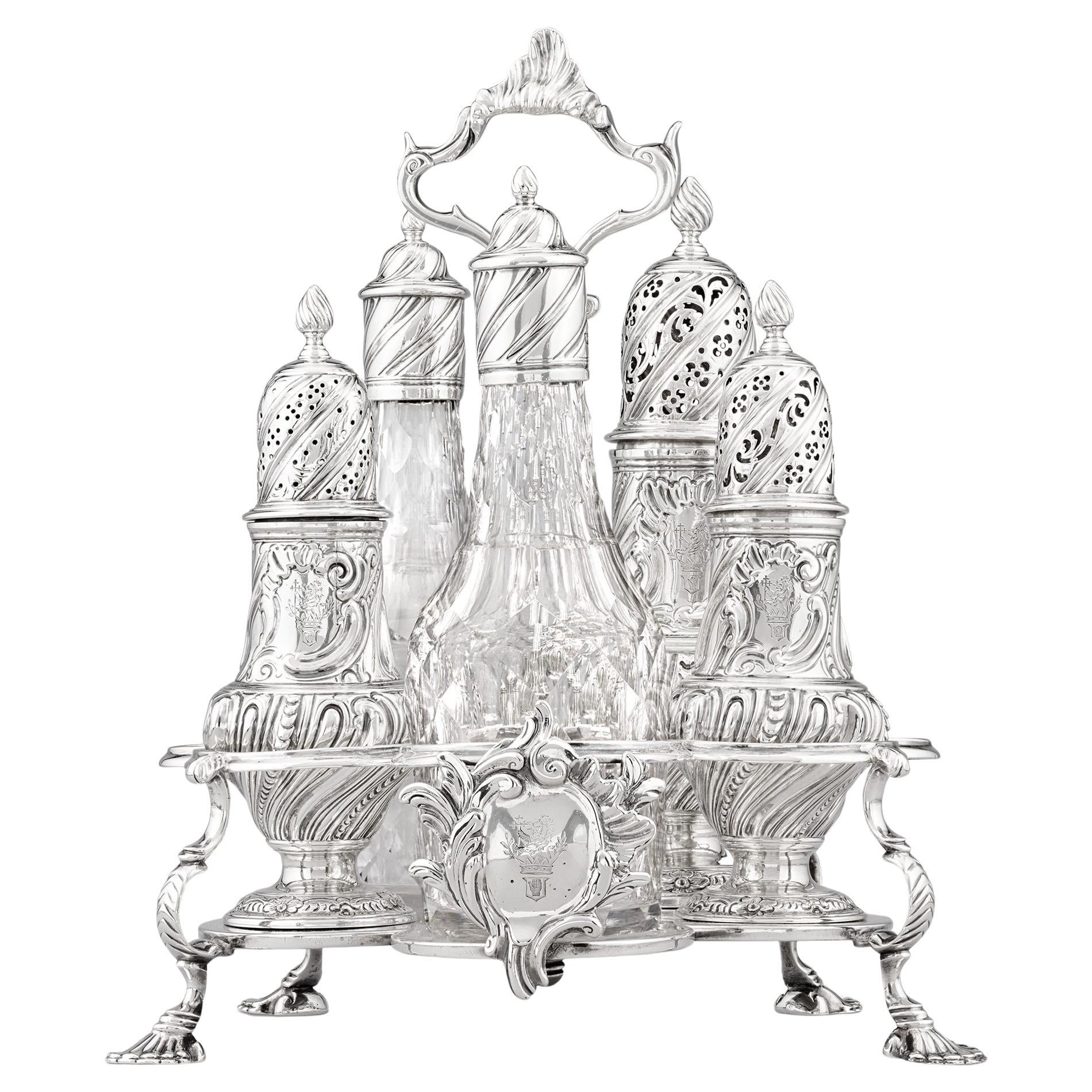 Georgian Warwick Cruet by Samuel Wood en vente