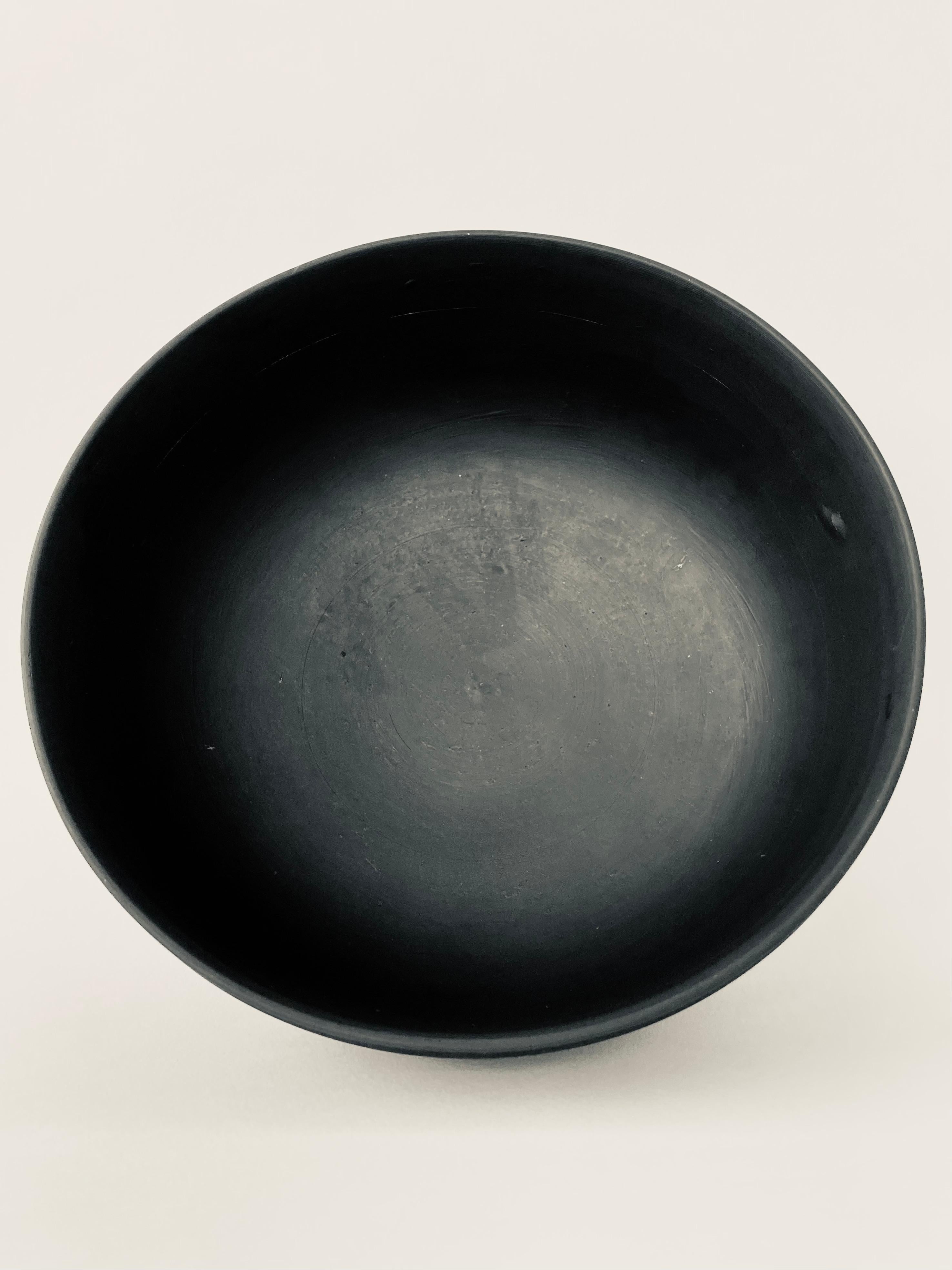 Wedgwood Jorge III Cuenco de acanto de gres basáltico en venta 2