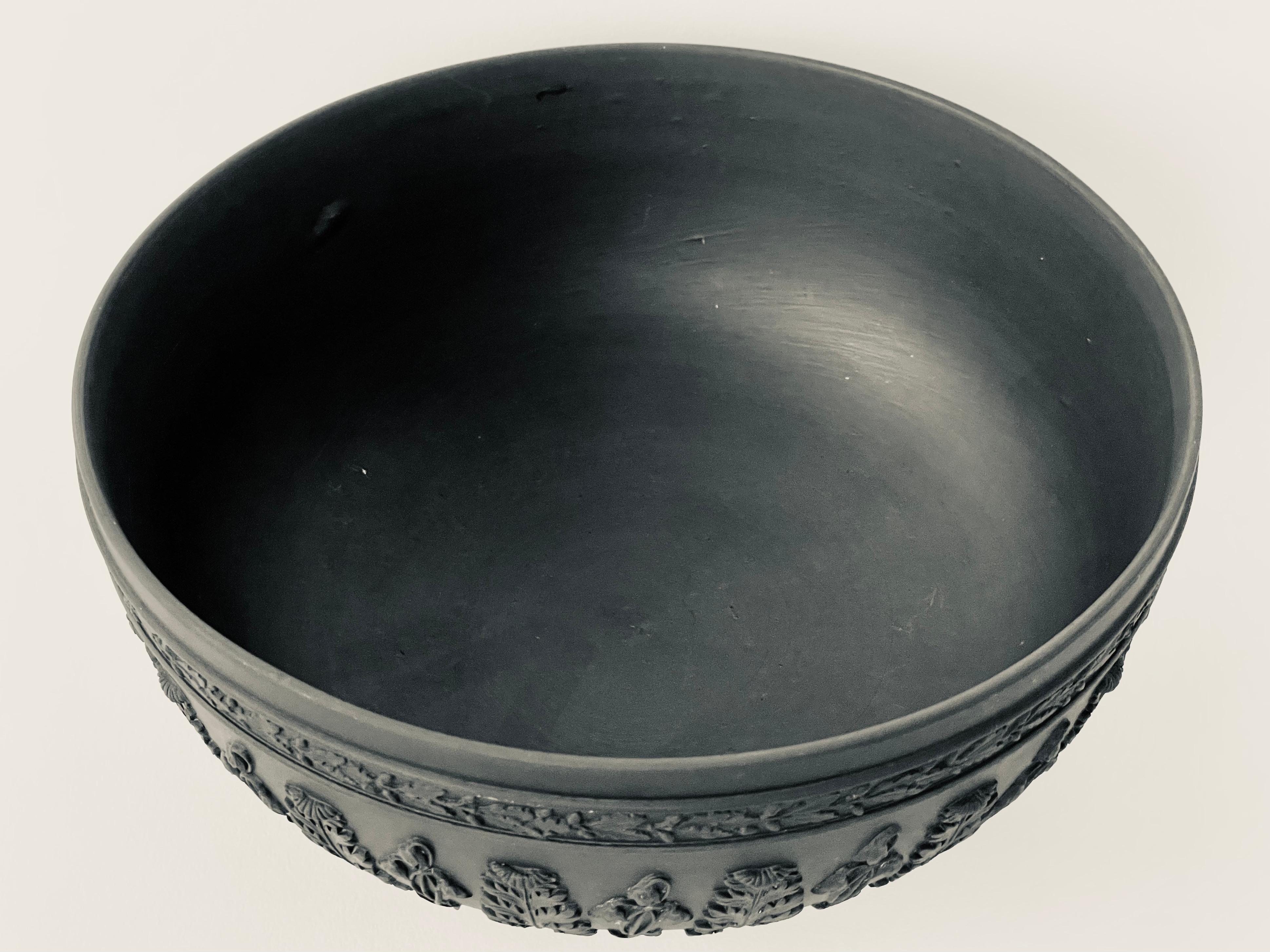 Wedgwood Jorge III Cuenco de acanto de gres basáltico en venta 7