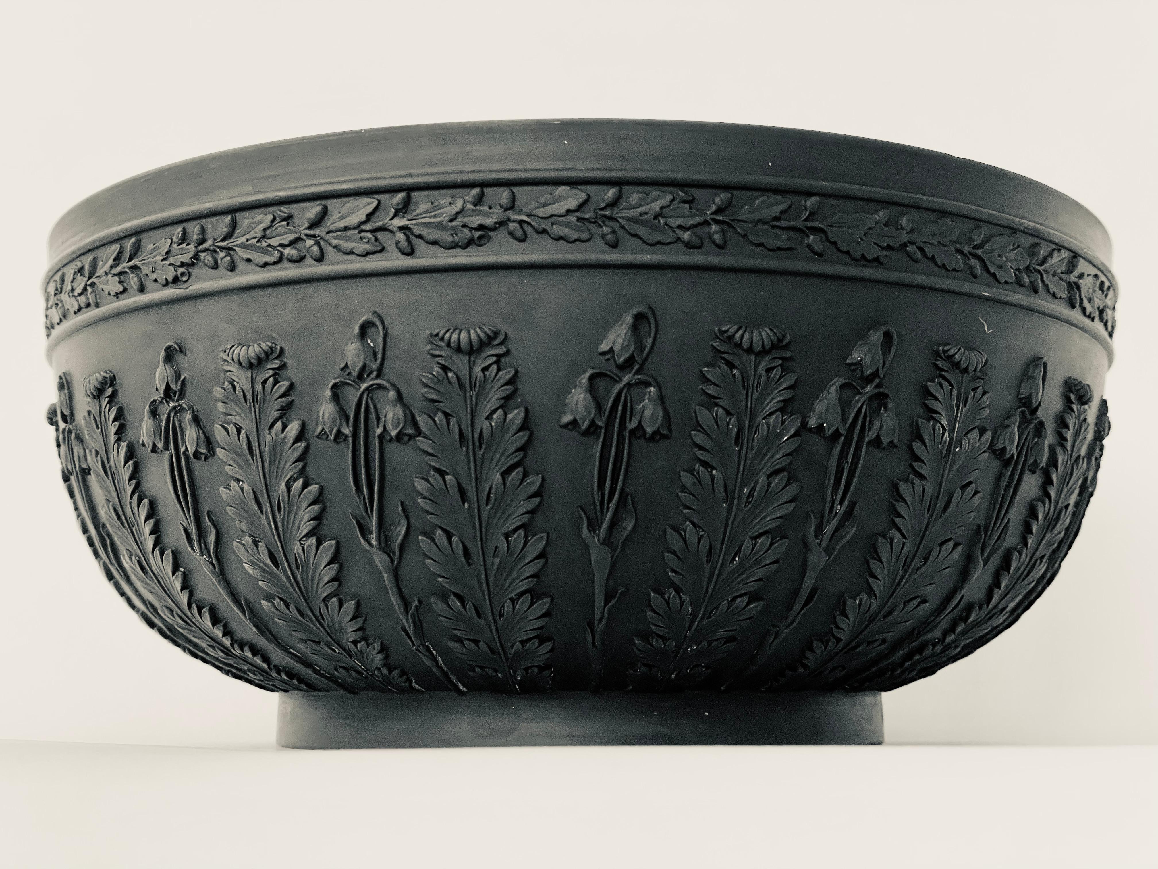 Wedgwood Jorge III Cuenco de acanto de gres basáltico en Bueno estado para la venta en Asheville, NC