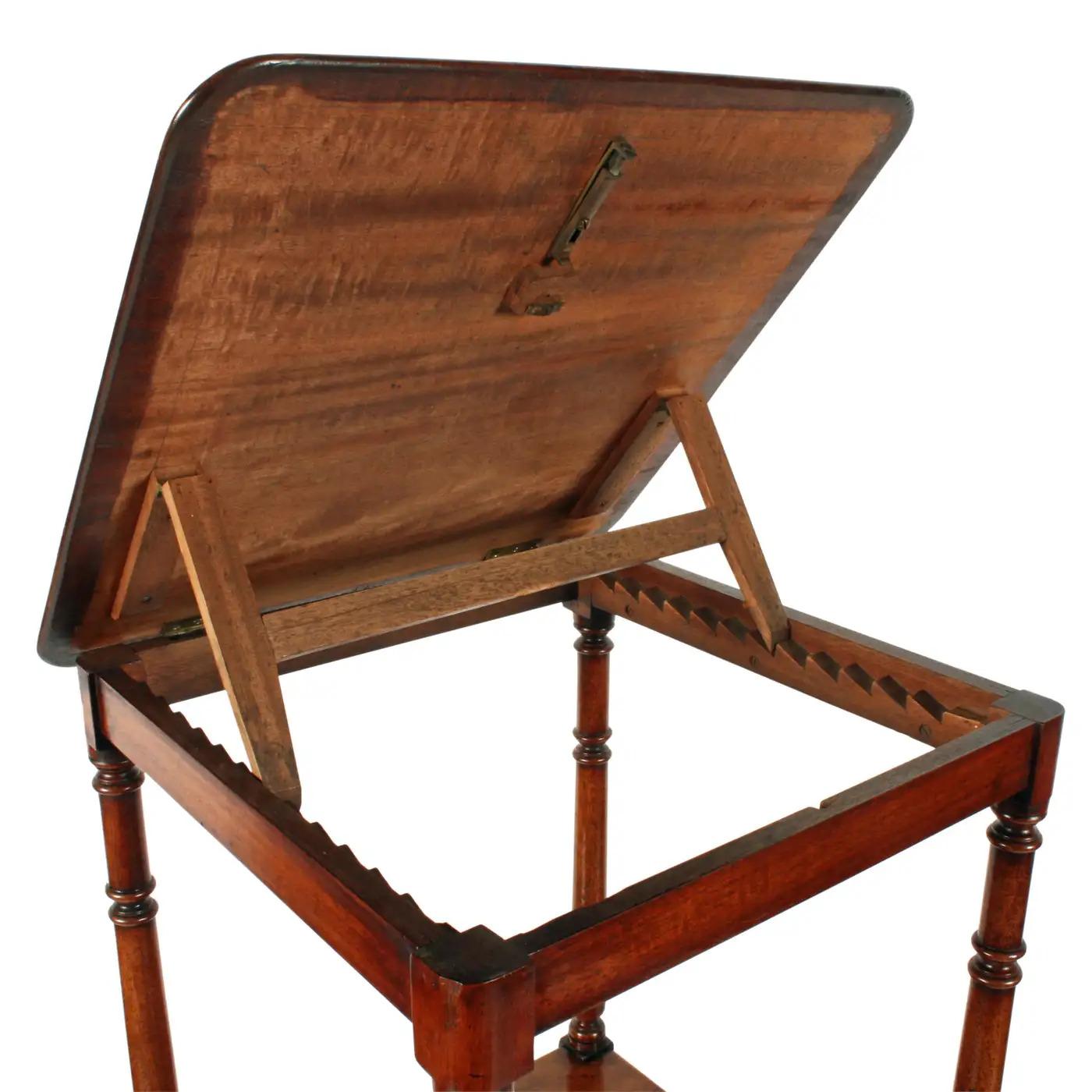 Machinerie géorgienne et Stand de musique en vente 2